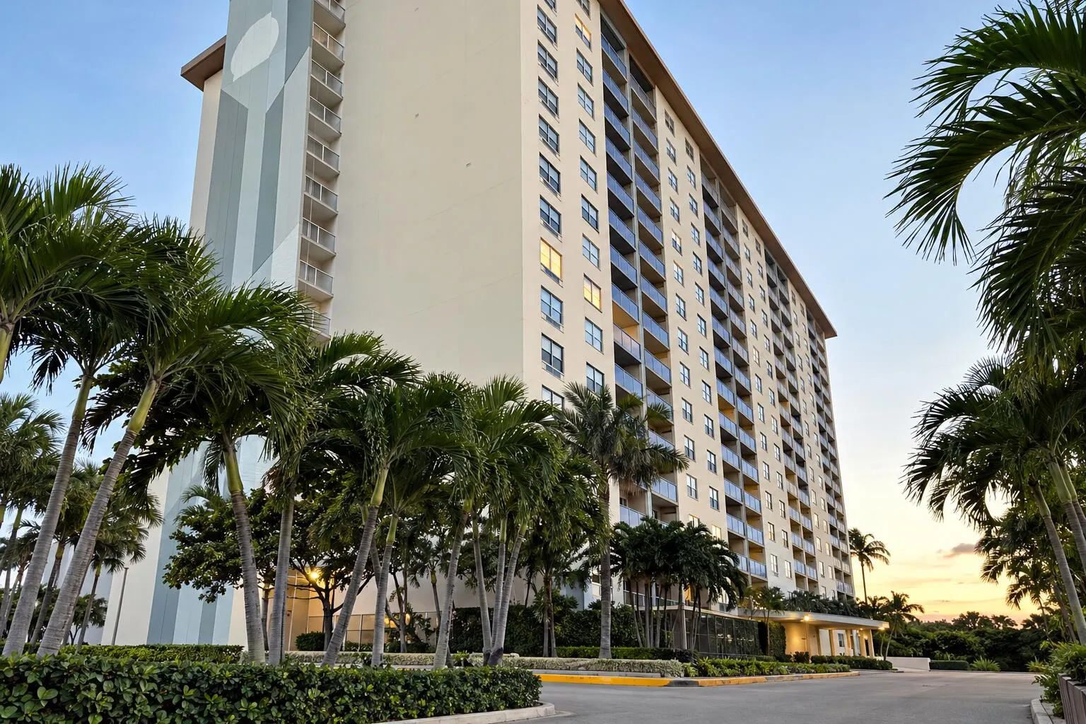 400 Kings Point Drive #1030