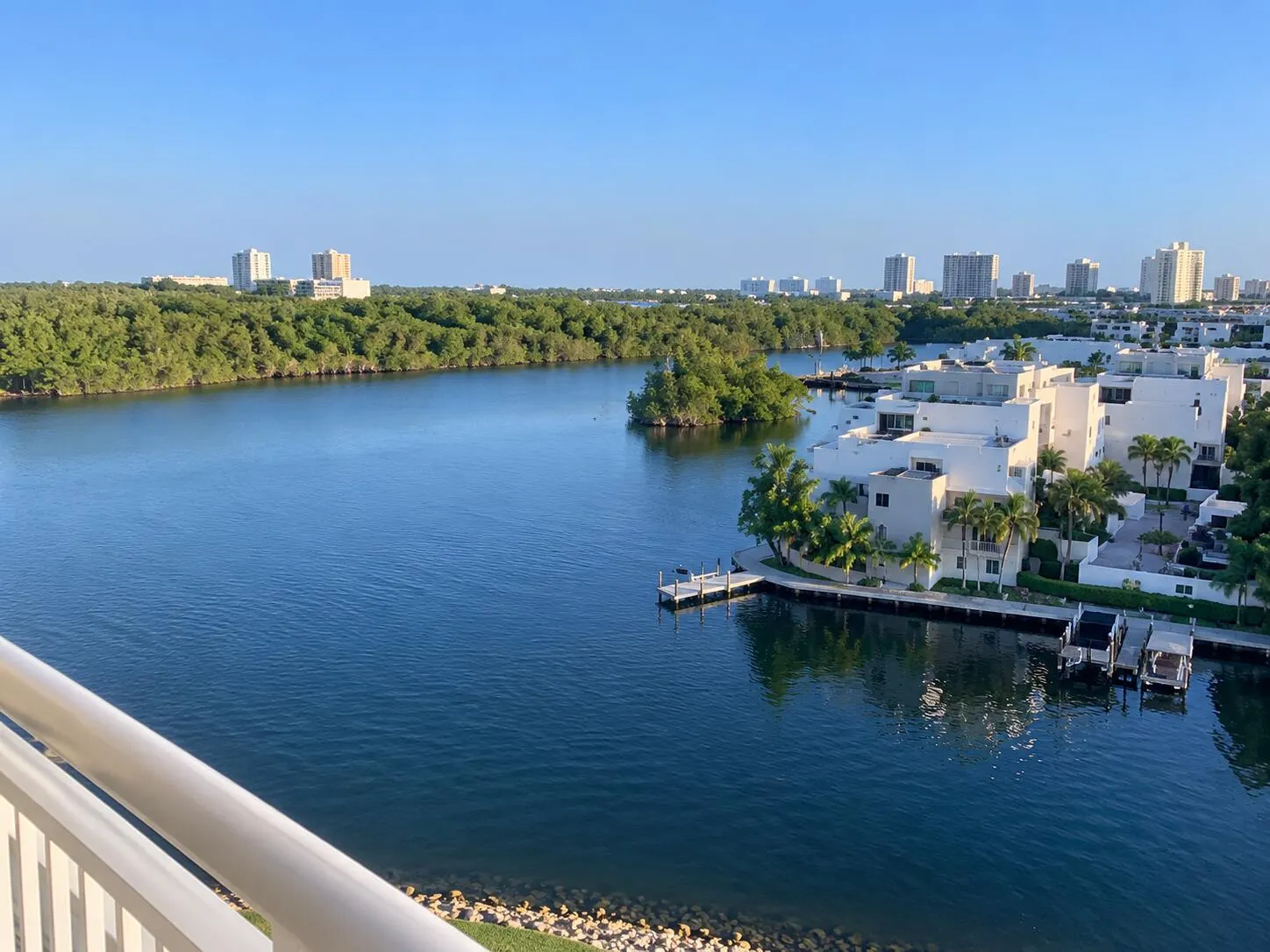 400 Kings Point Drive #1030