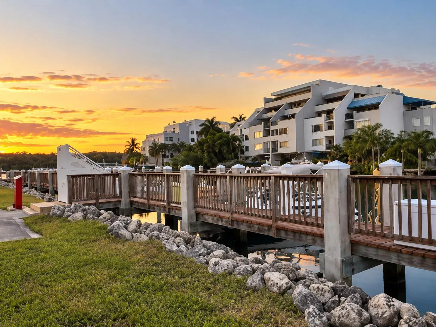 400 Kings Point Drive #1030