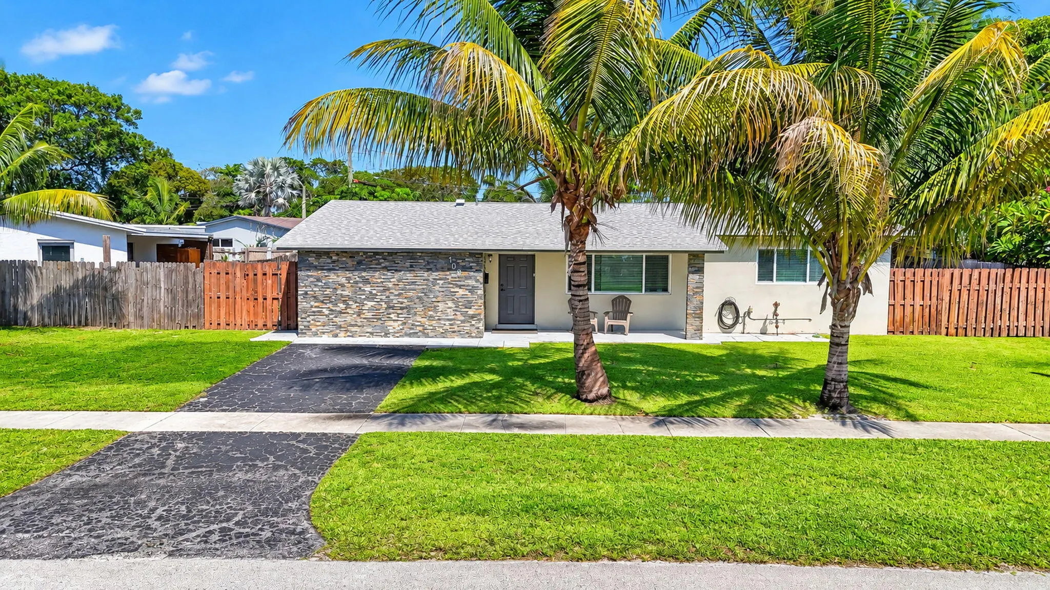 103 SW 14th Street