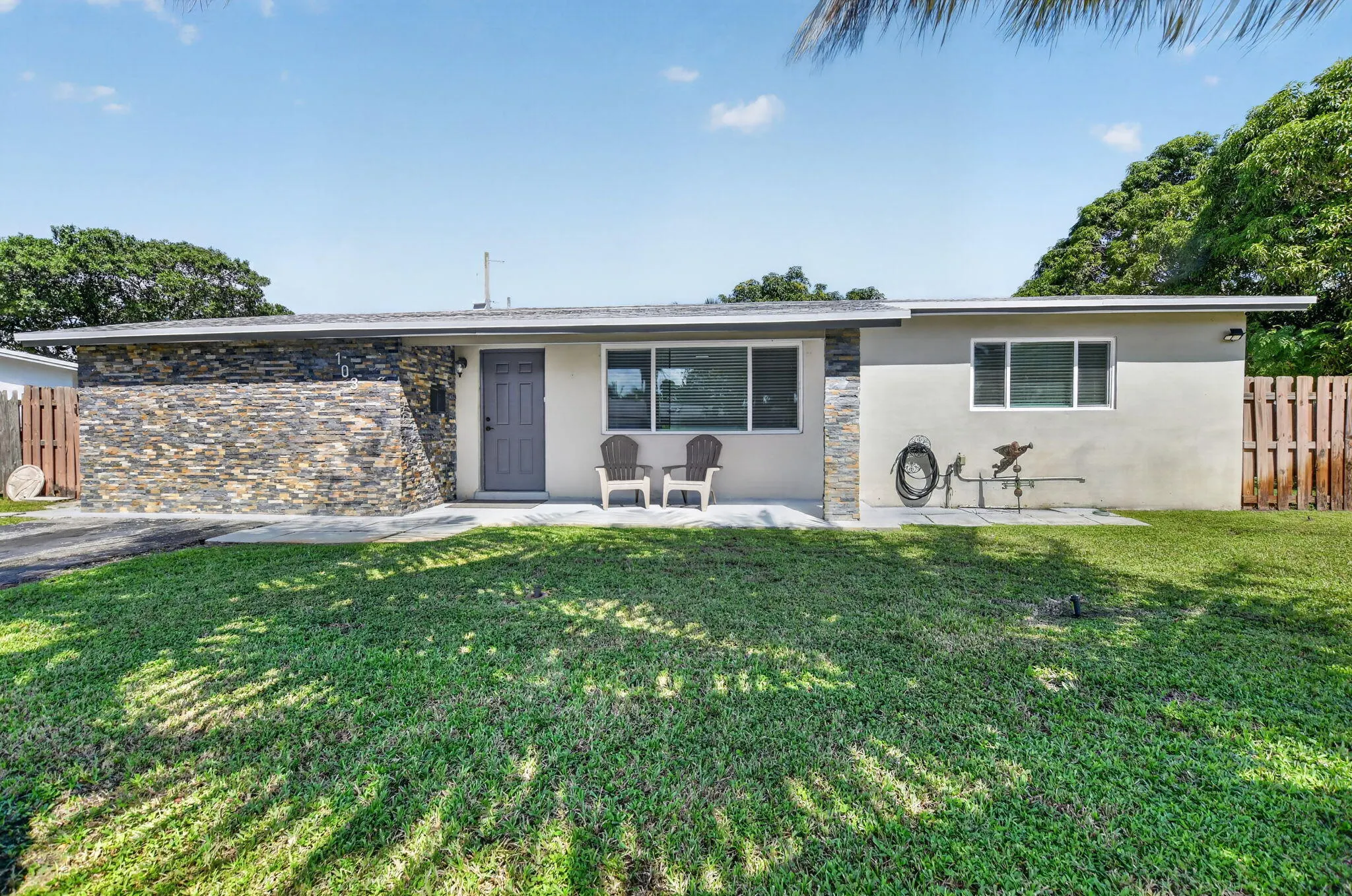 103 SW 14th Street