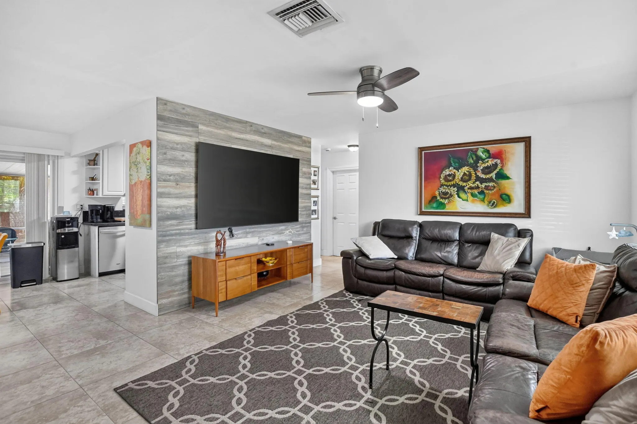 103 SW 14th Street