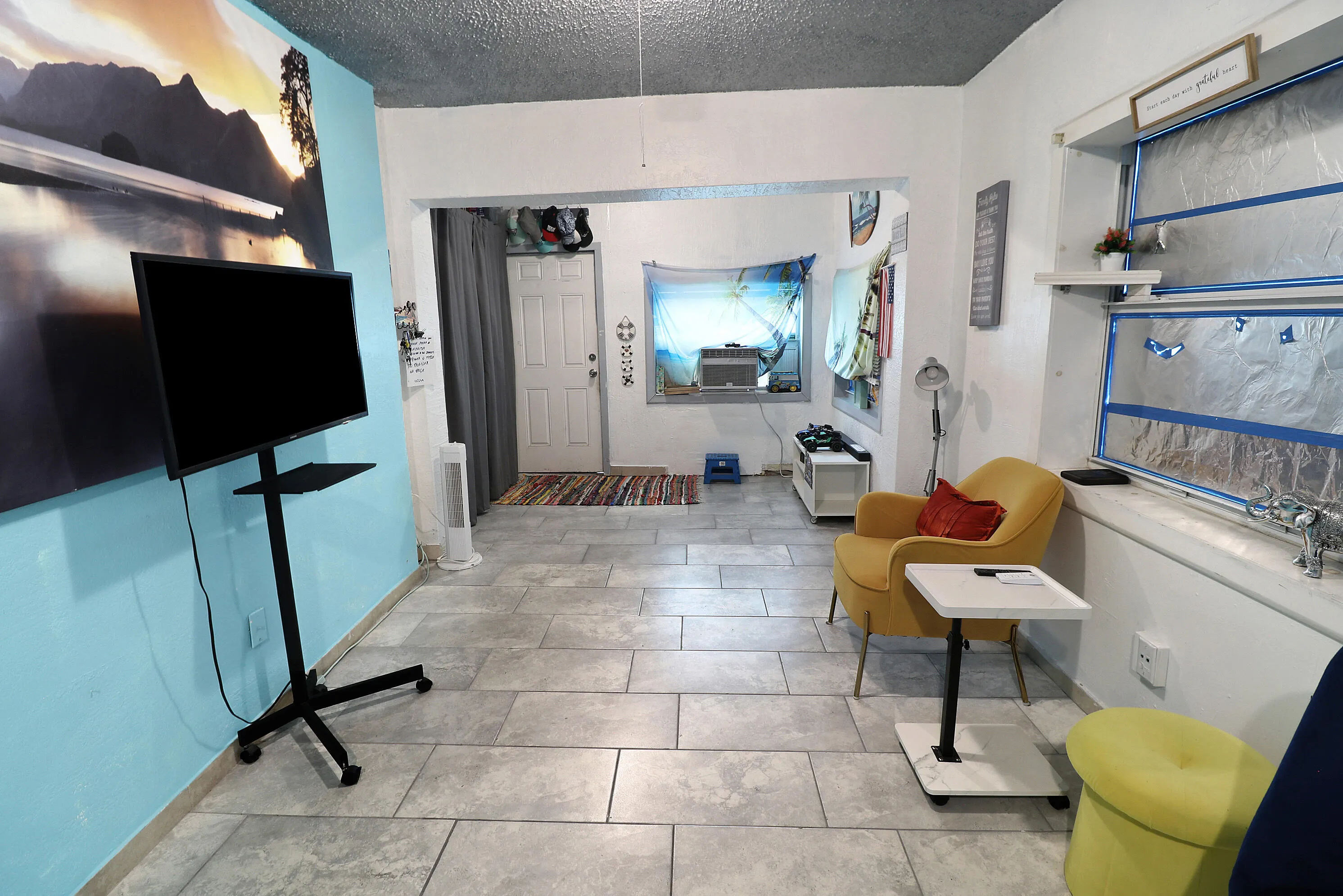 207 SW 4TH Street