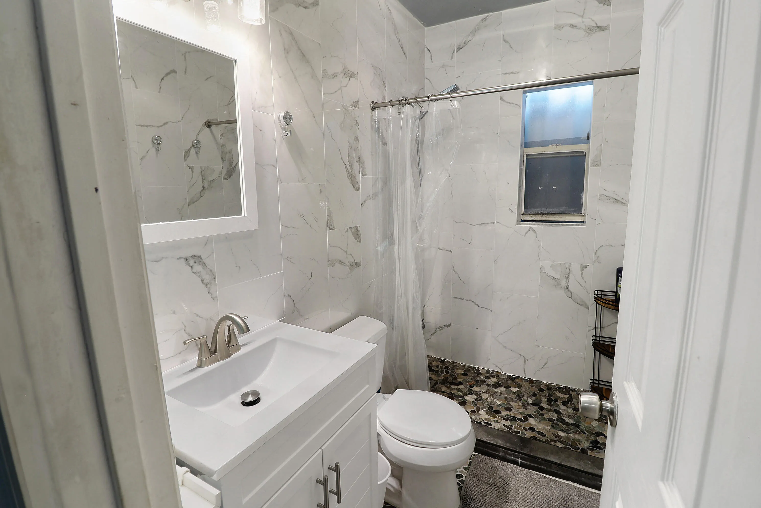 207 SW 4TH Street