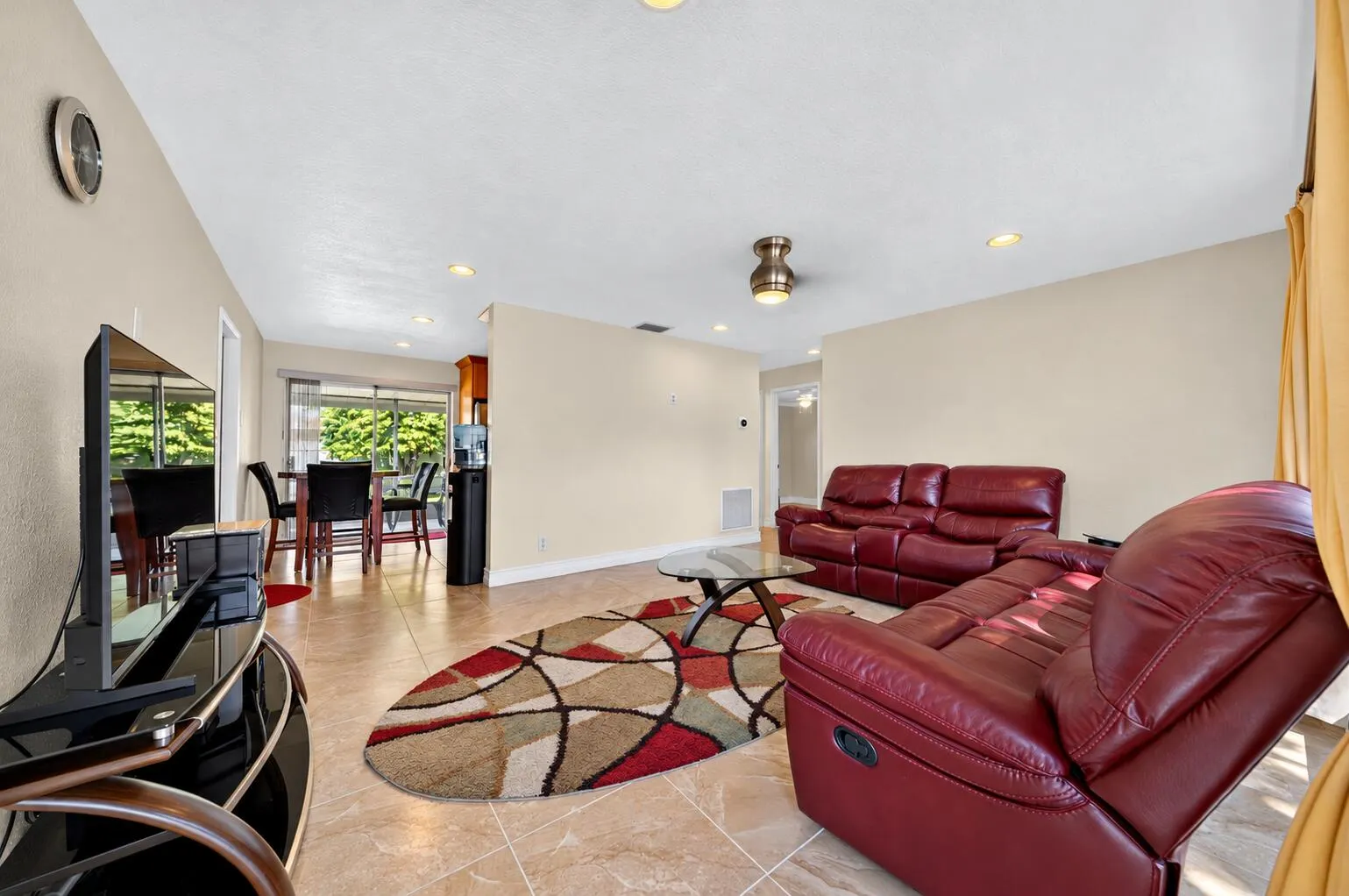 4821 SW 18TH Street