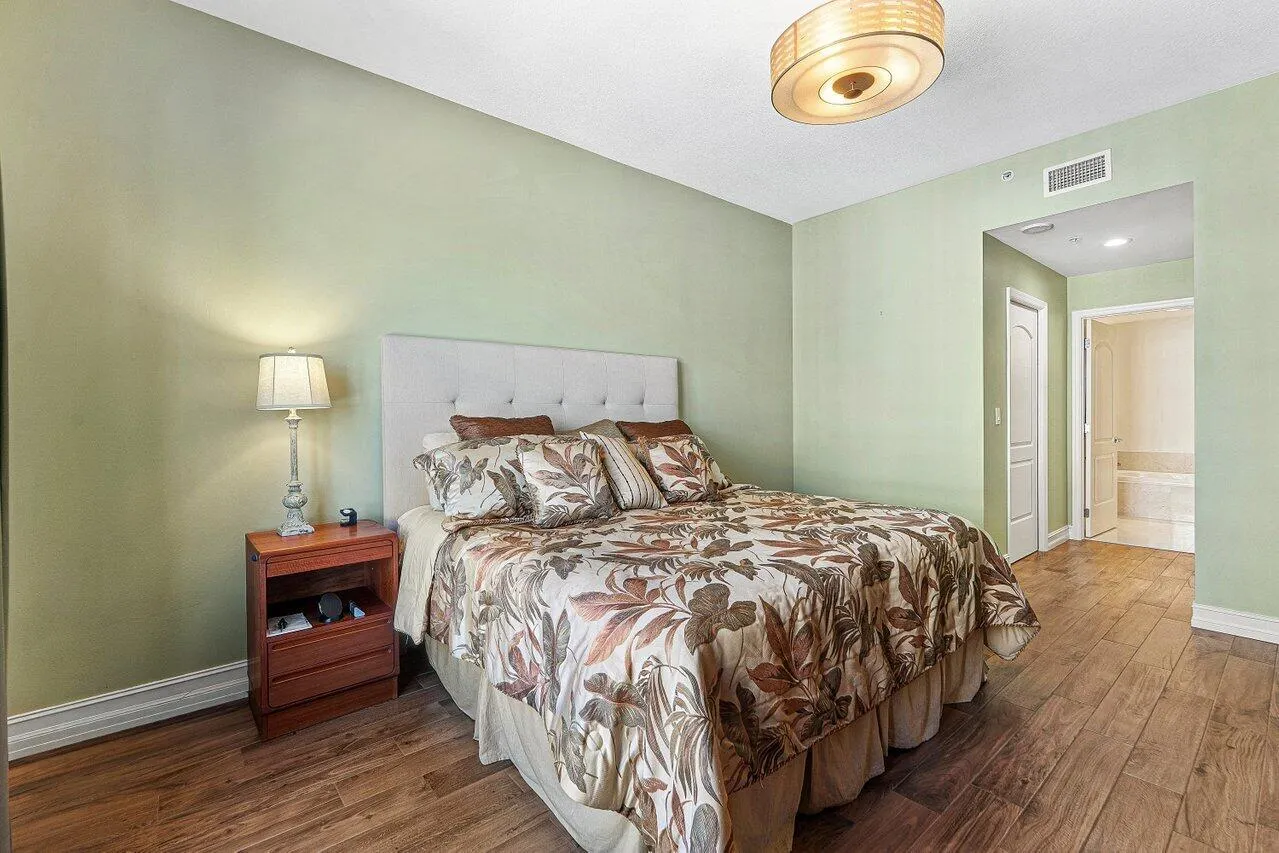 801 S Olive Avenue #1506
