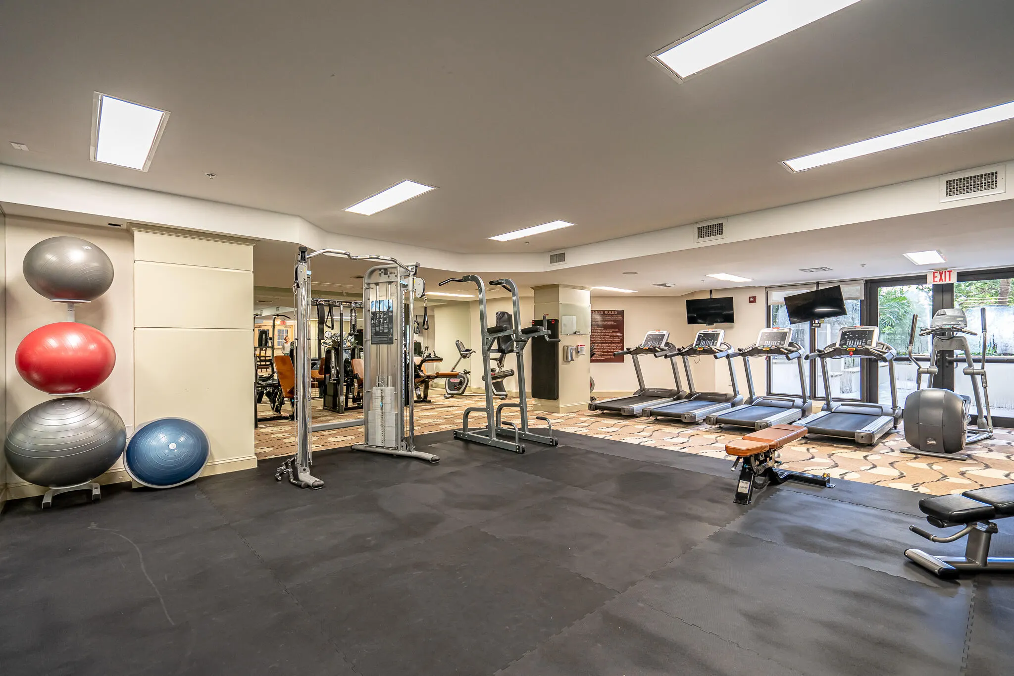 801 S Olive Avenue #1506