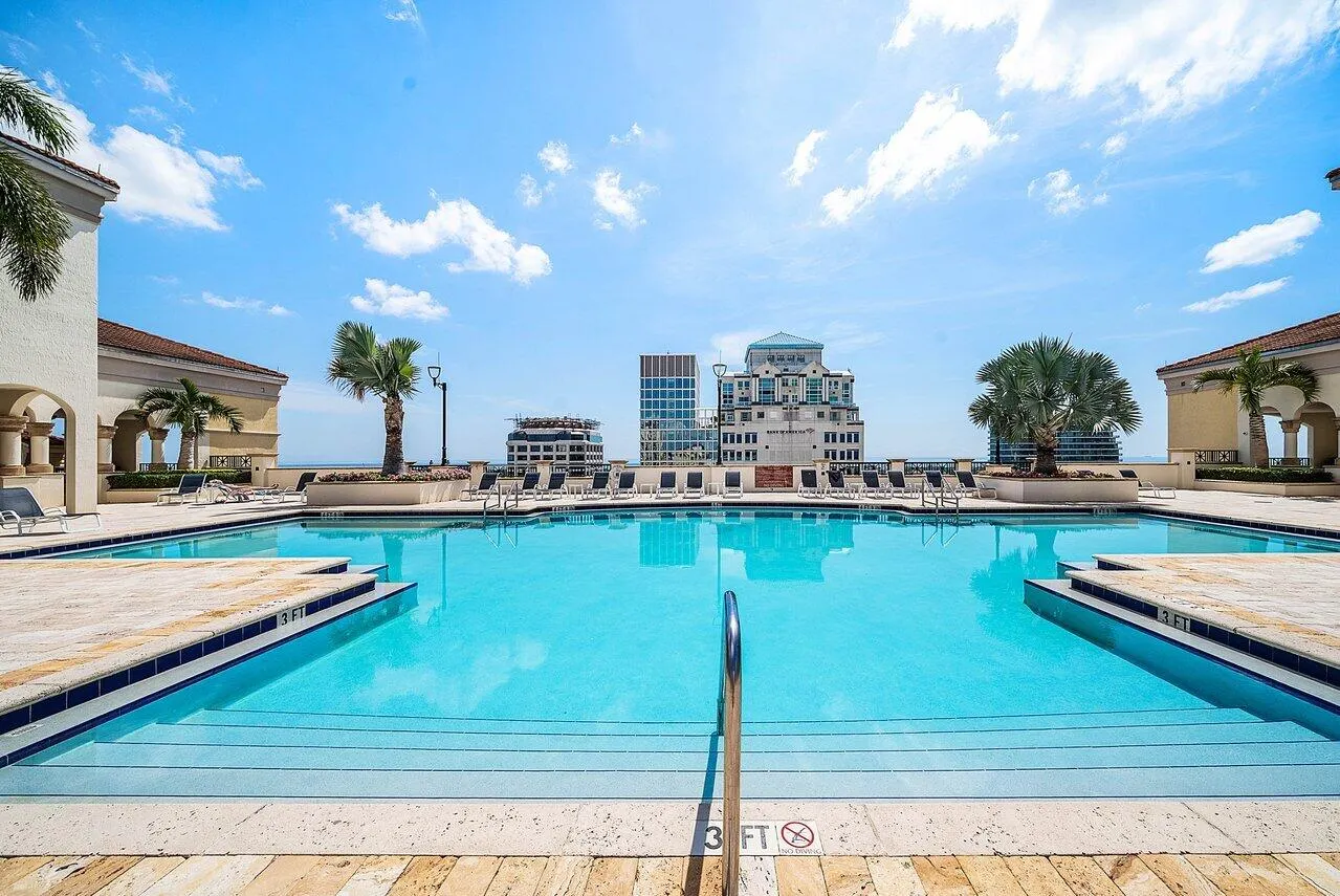 801 S Olive Avenue #1506