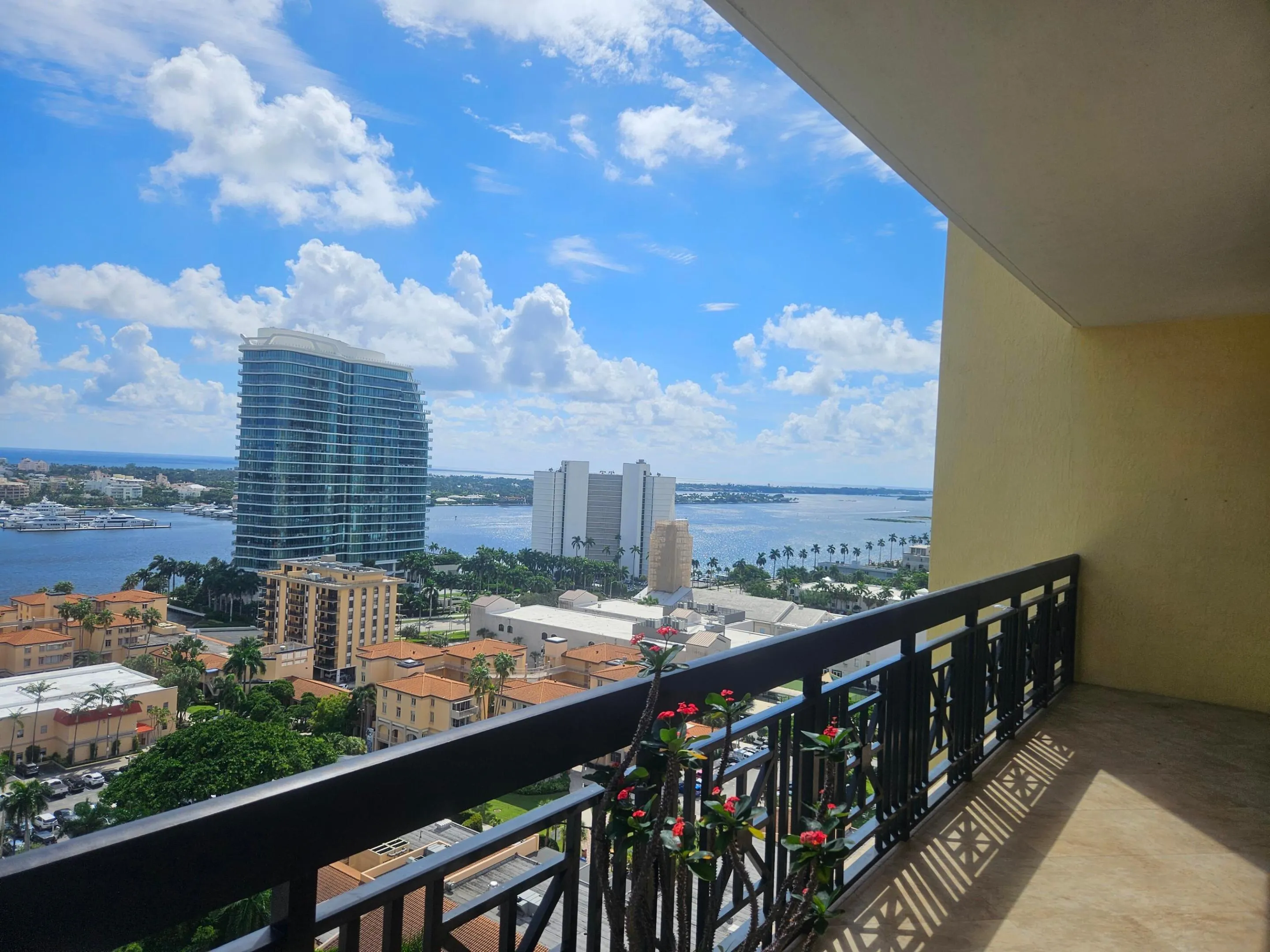 801 S Olive Avenue #1506