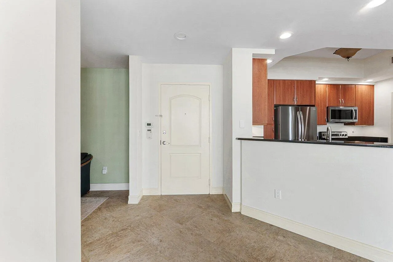801 S Olive Avenue #1506