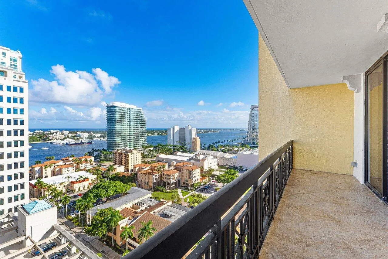 801 S Olive Avenue #1506