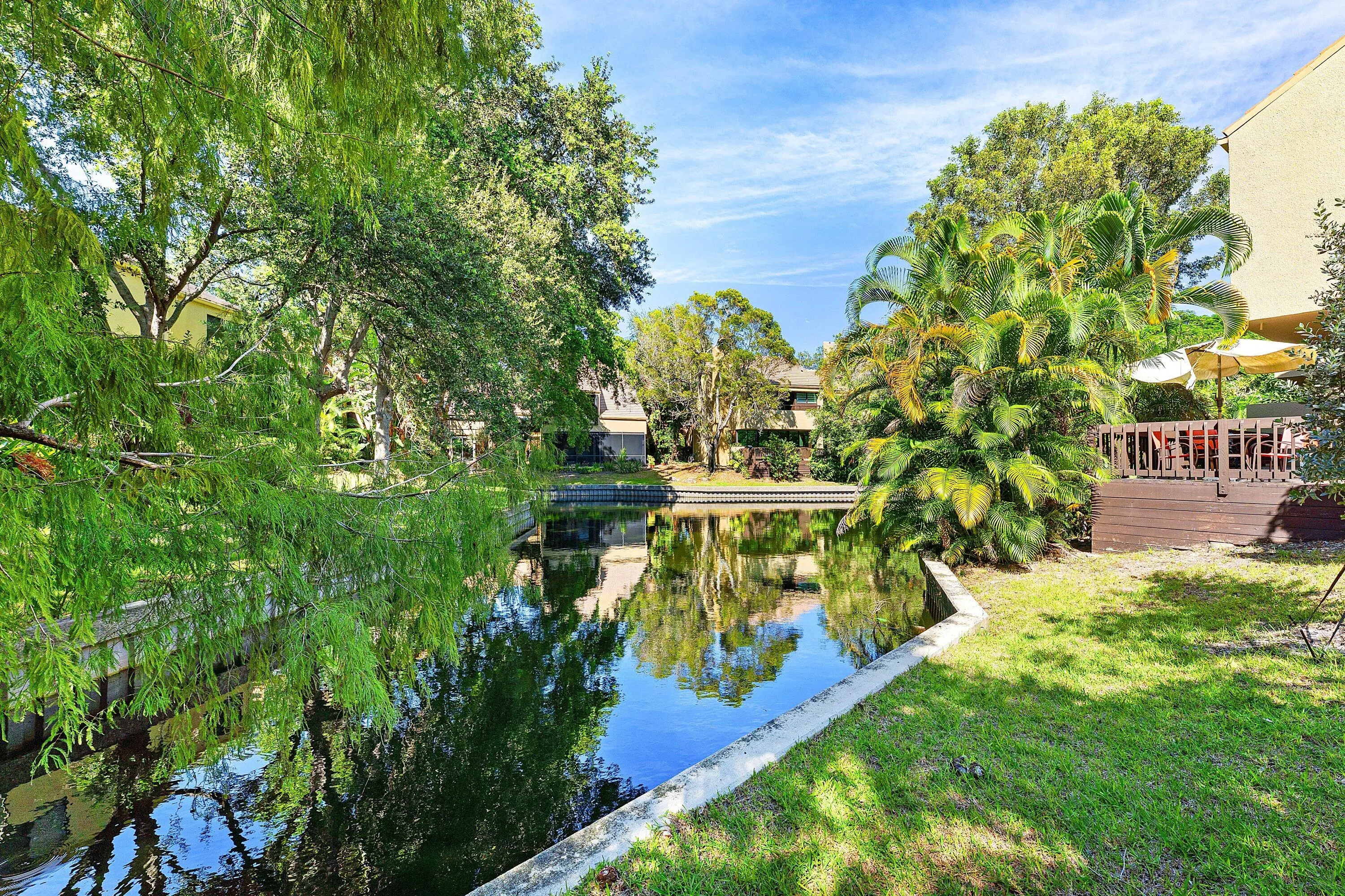 713 Saint Albans Drive