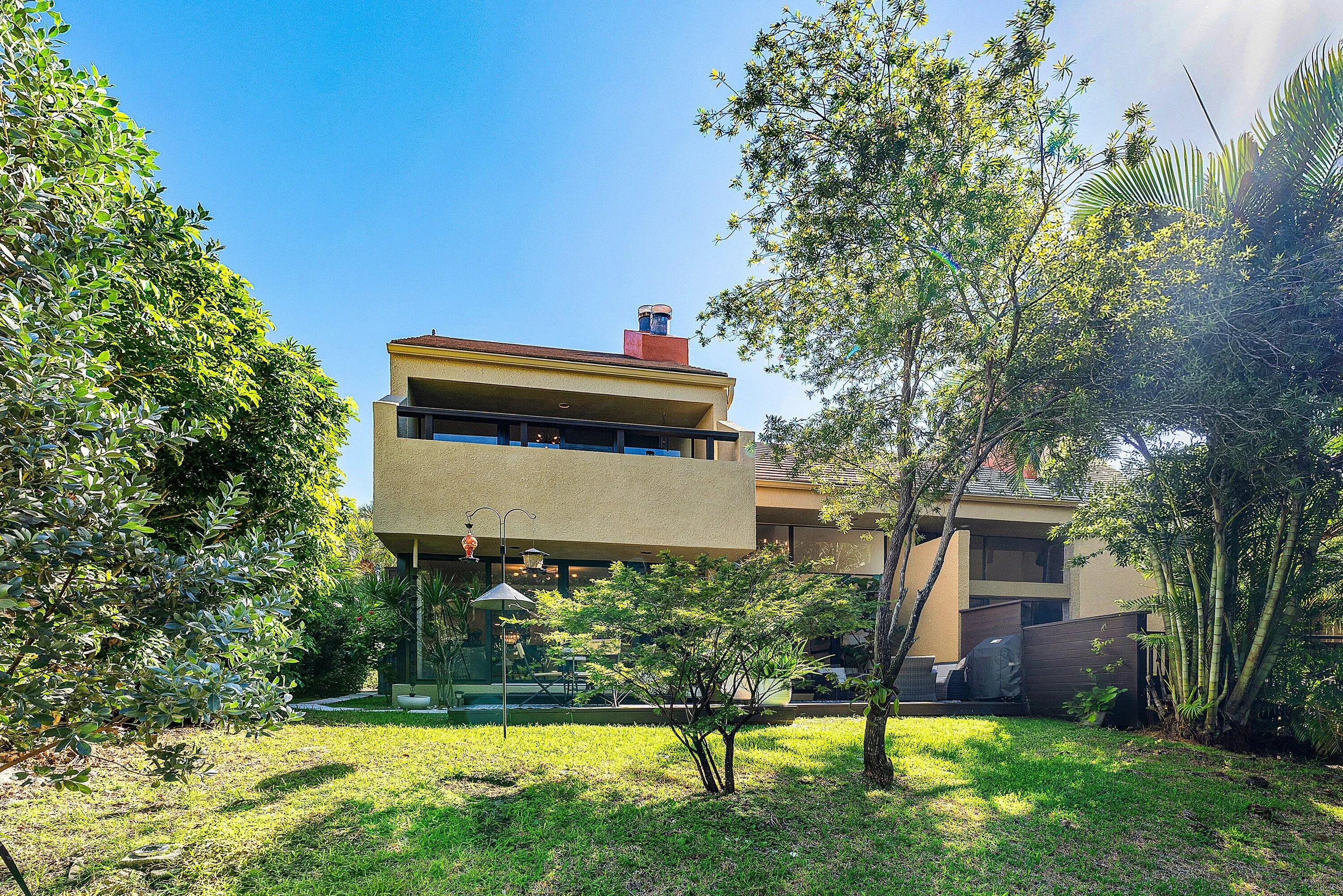 713 Saint Albans Drive