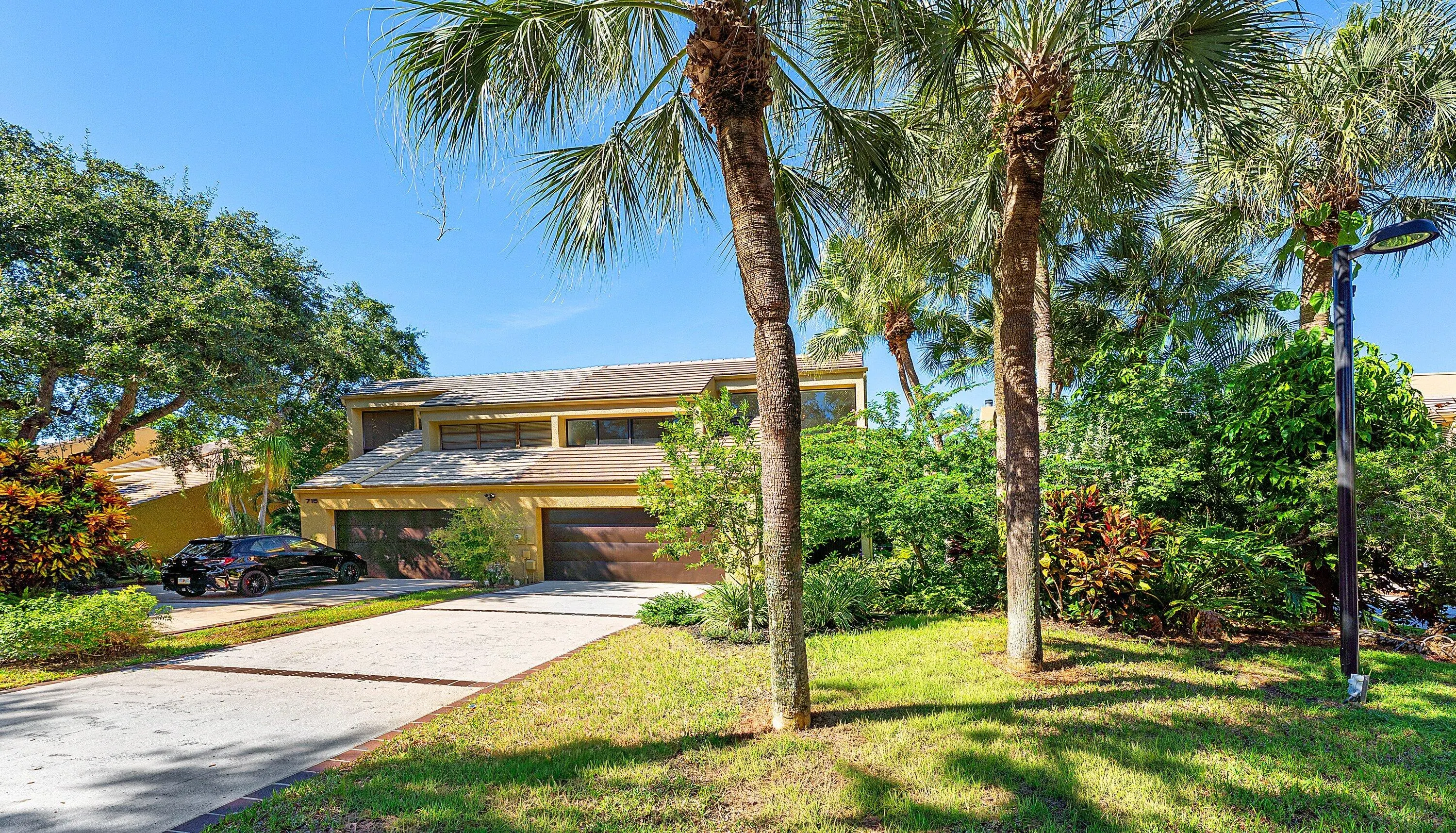 713 Saint Albans Drive