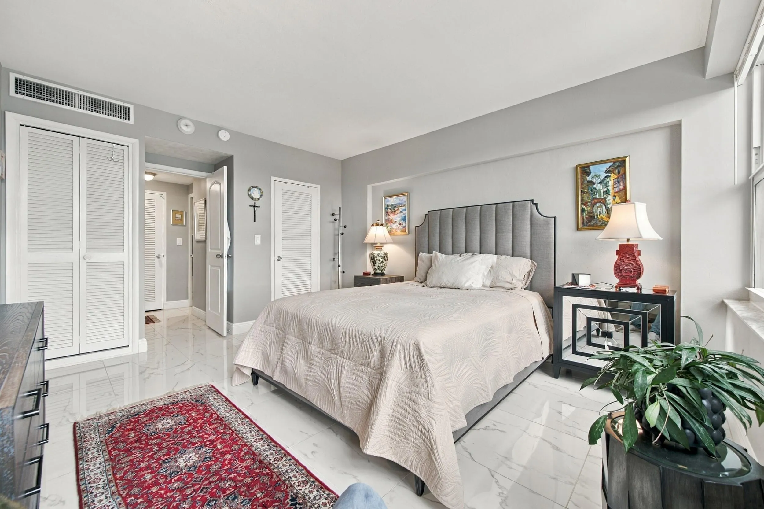 3333 NE 34th Street #1120