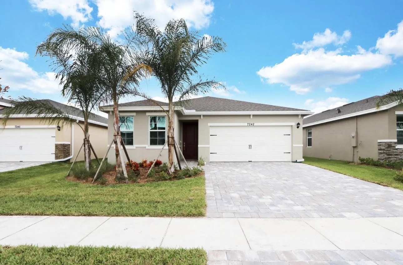 7242 SE PINE VALLEY Court