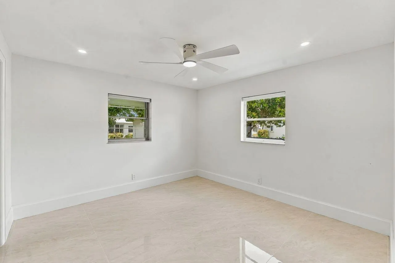 2021 SW 18TH Drive