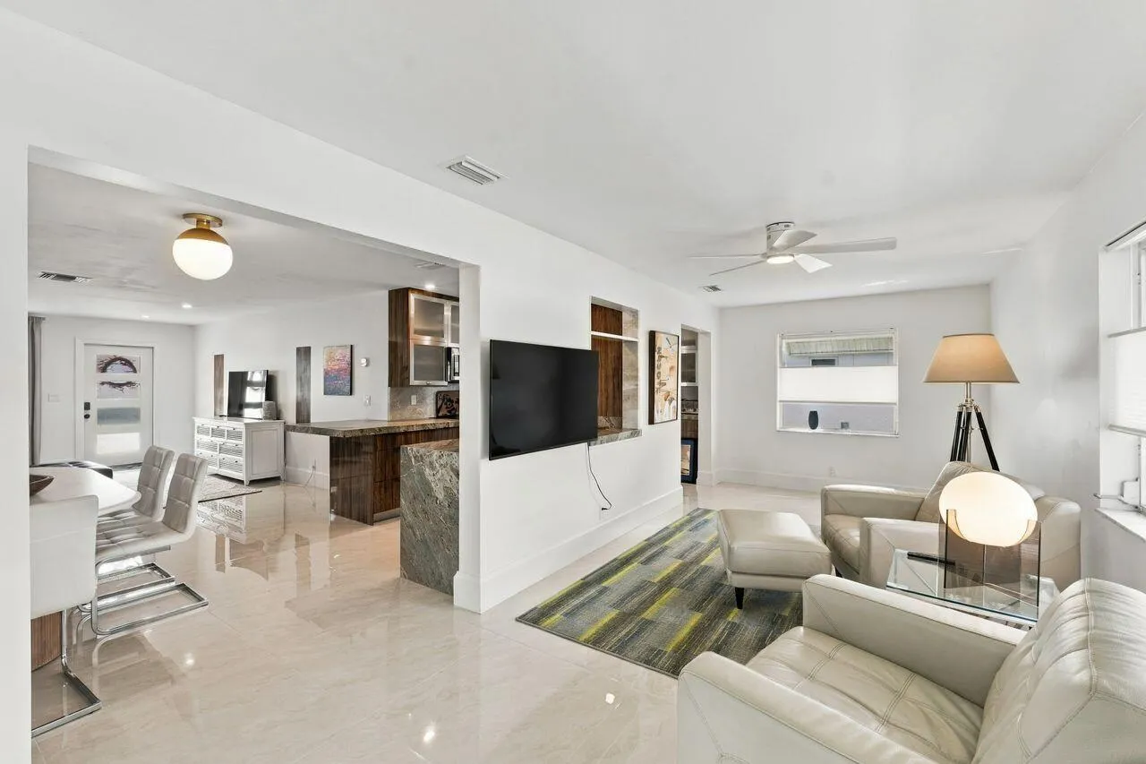 2021 SW 18TH Drive