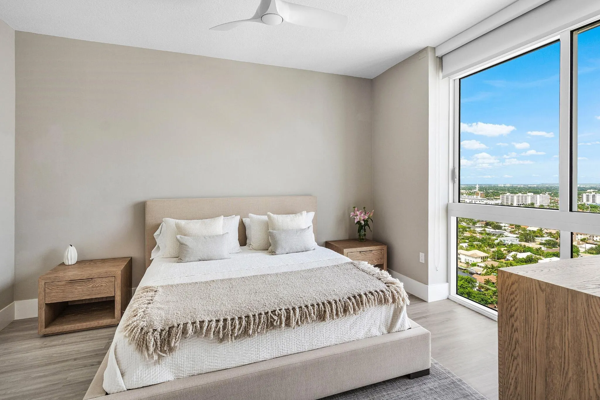 4240 Galt Ocean Drive #2402