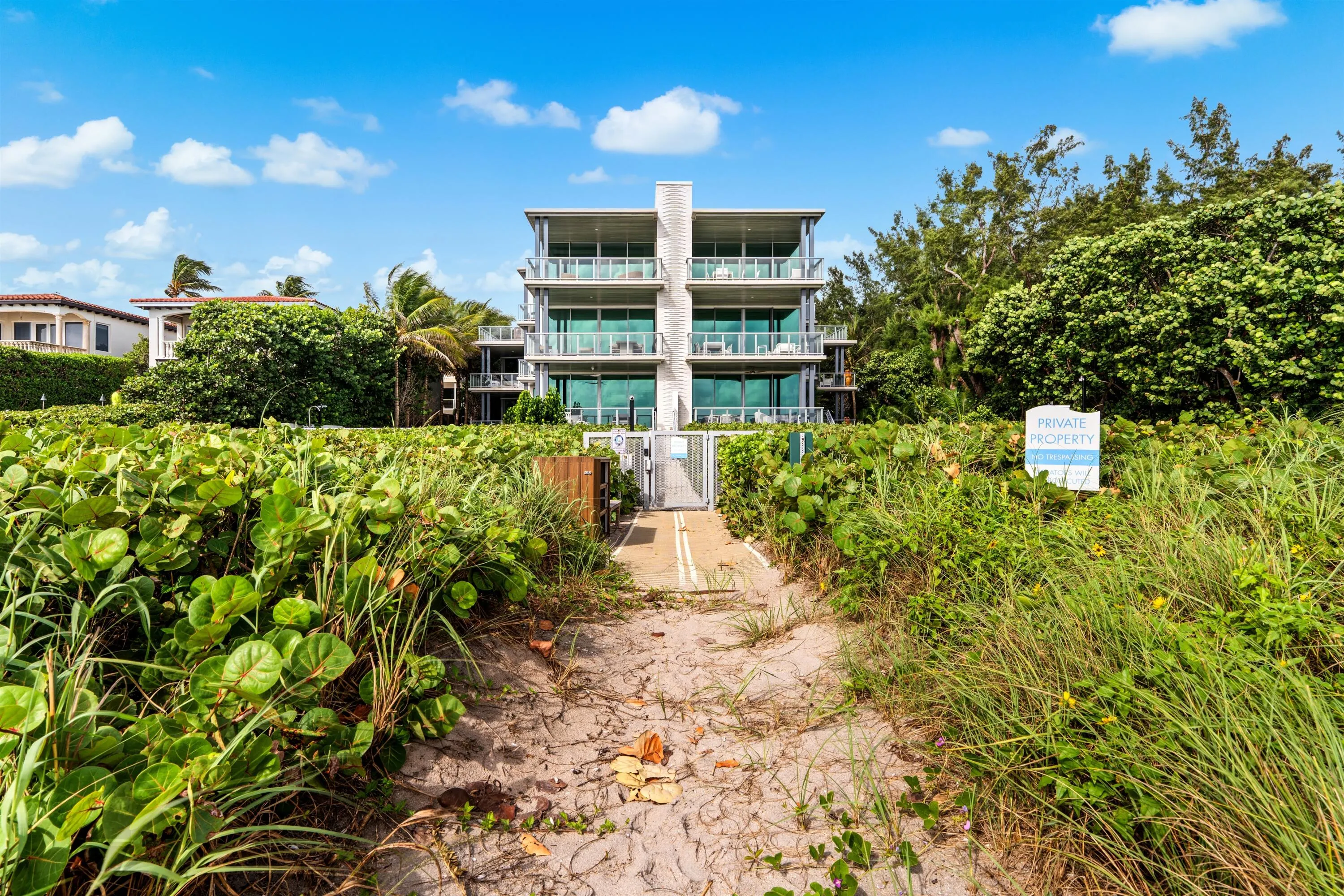 1625 S OCEAN Boulevard #11