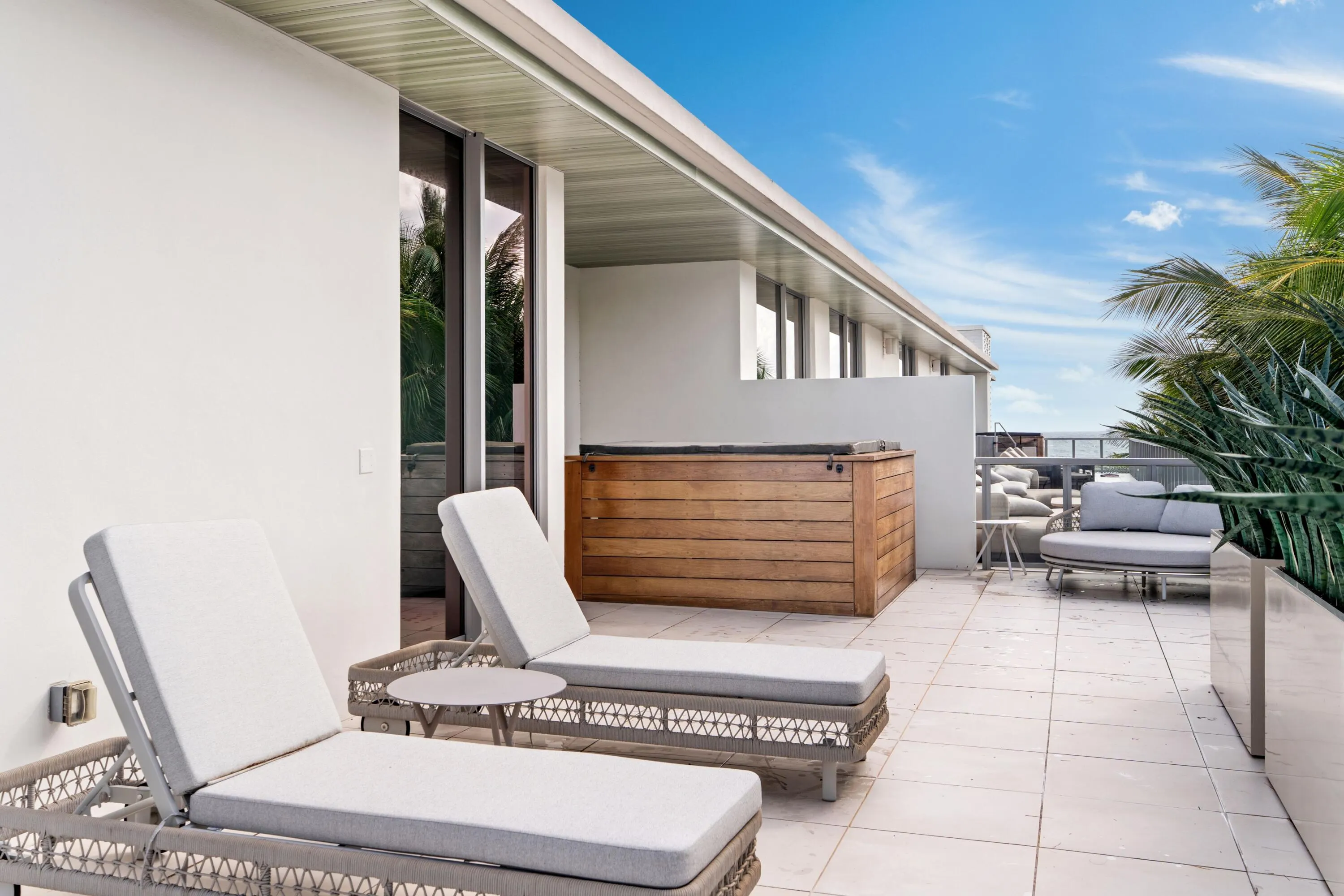 1625 S OCEAN Boulevard #11