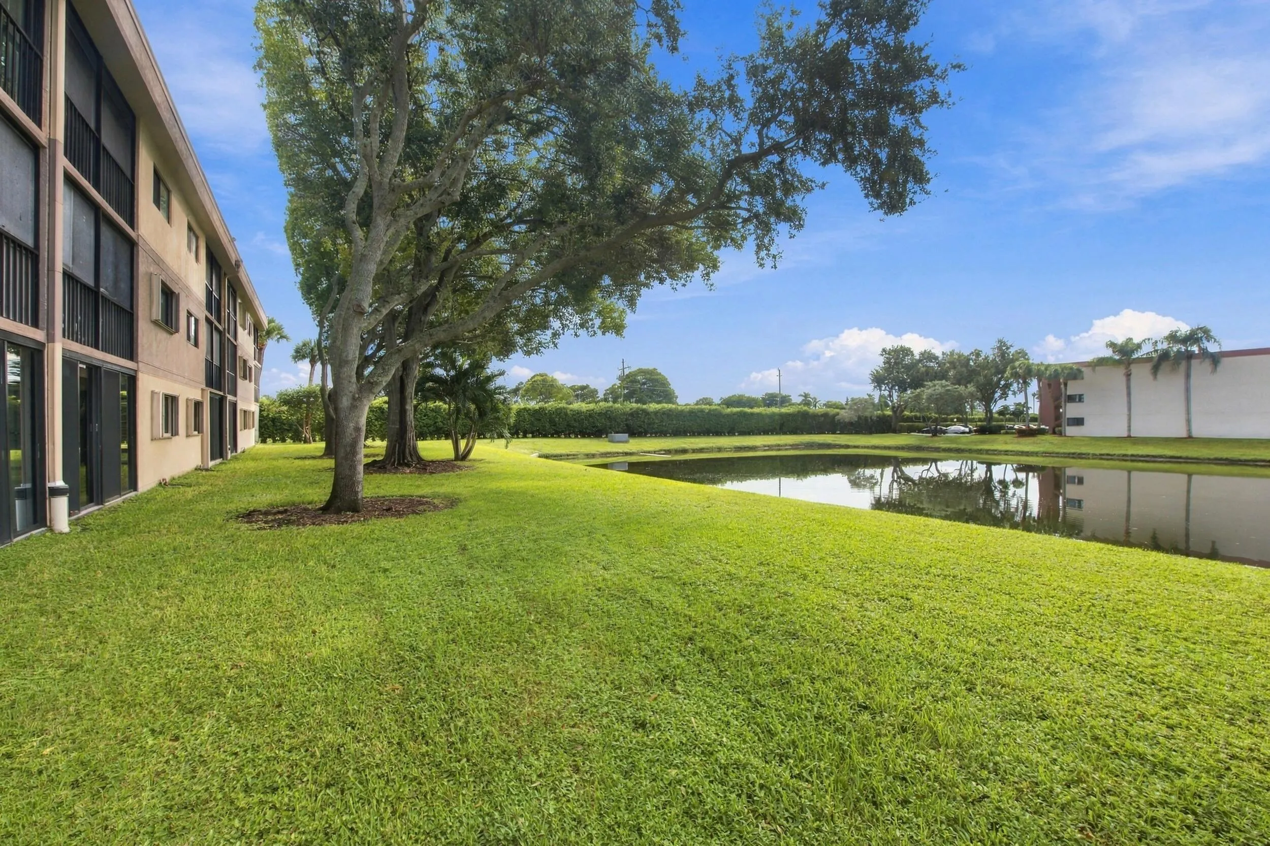 15324 LAKES OF DELRAY Boulevard #105