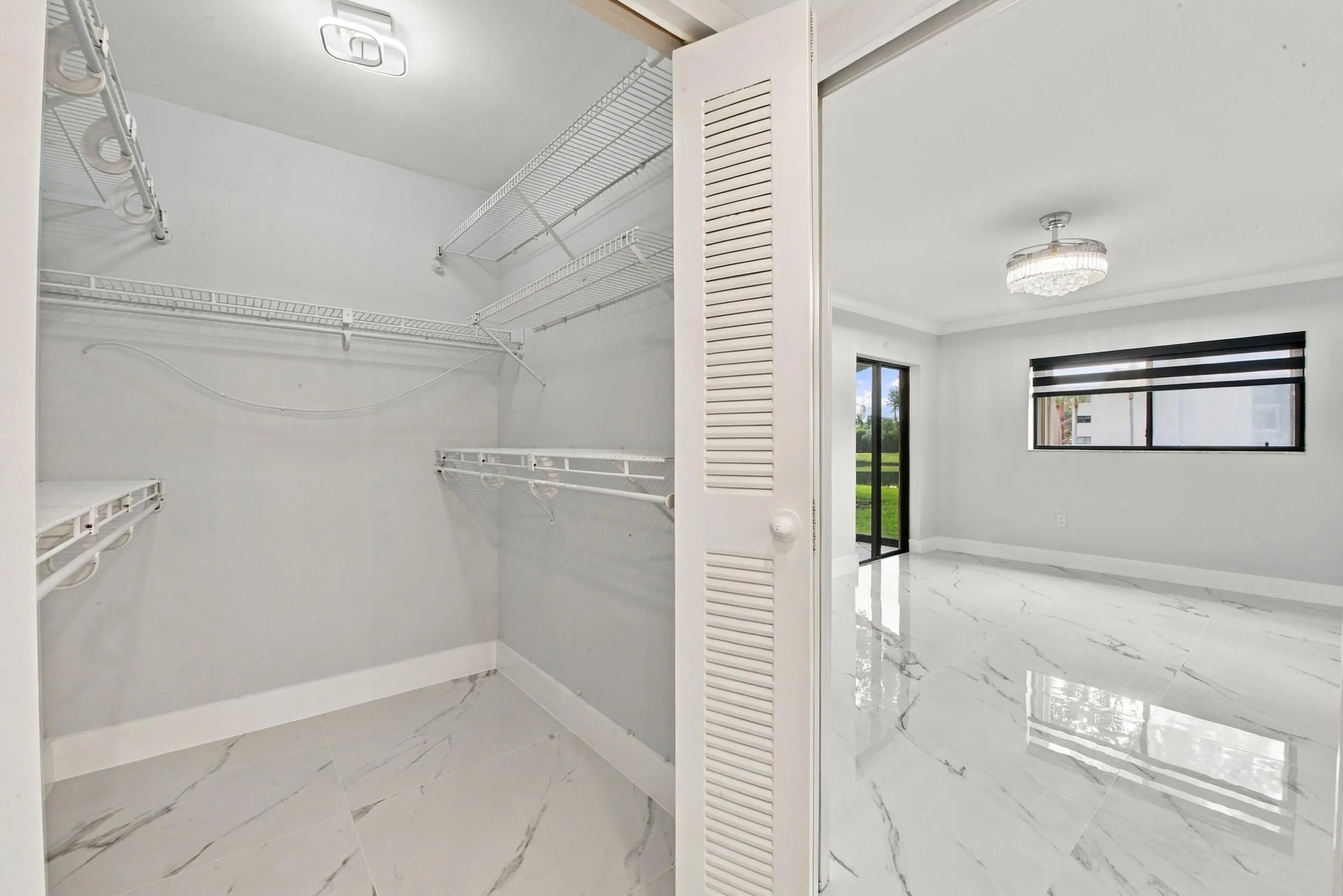 15324 LAKES OF DELRAY Boulevard #105