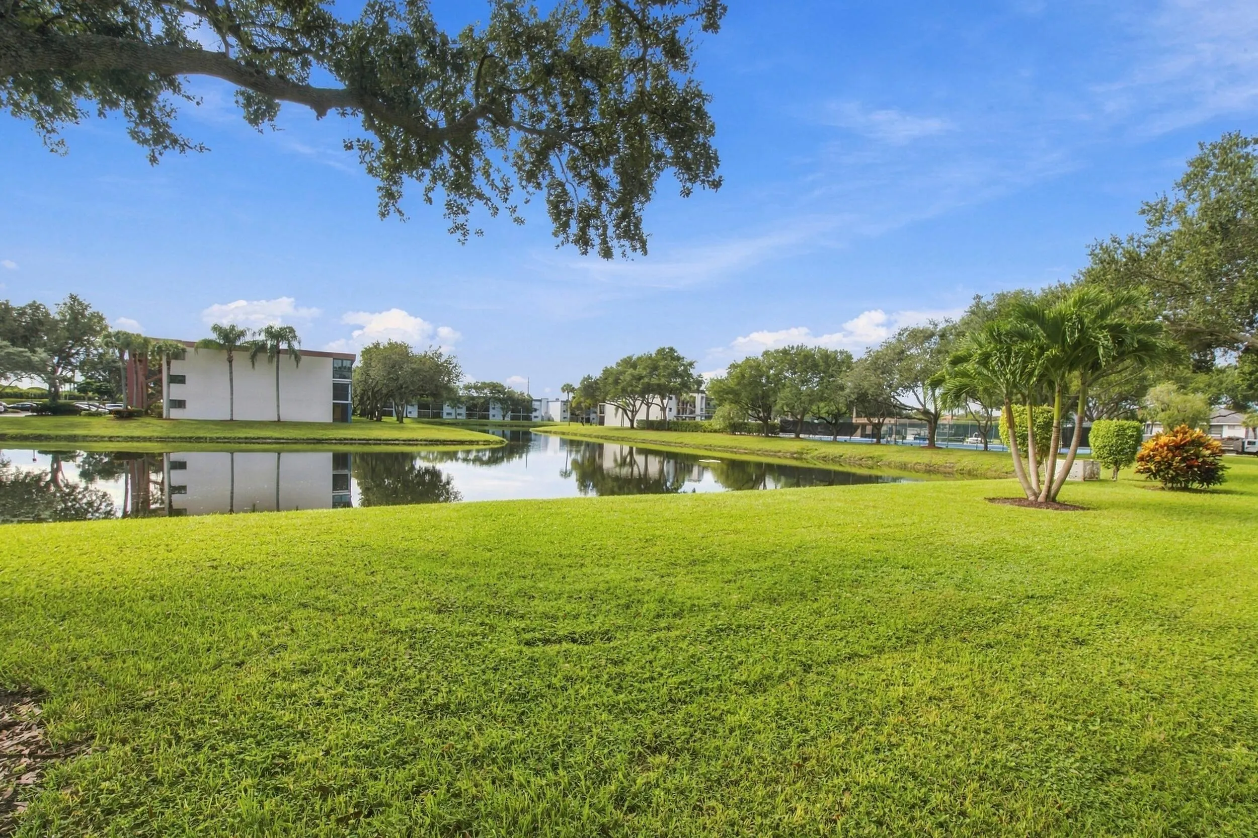 15324 LAKES OF DELRAY Boulevard #105