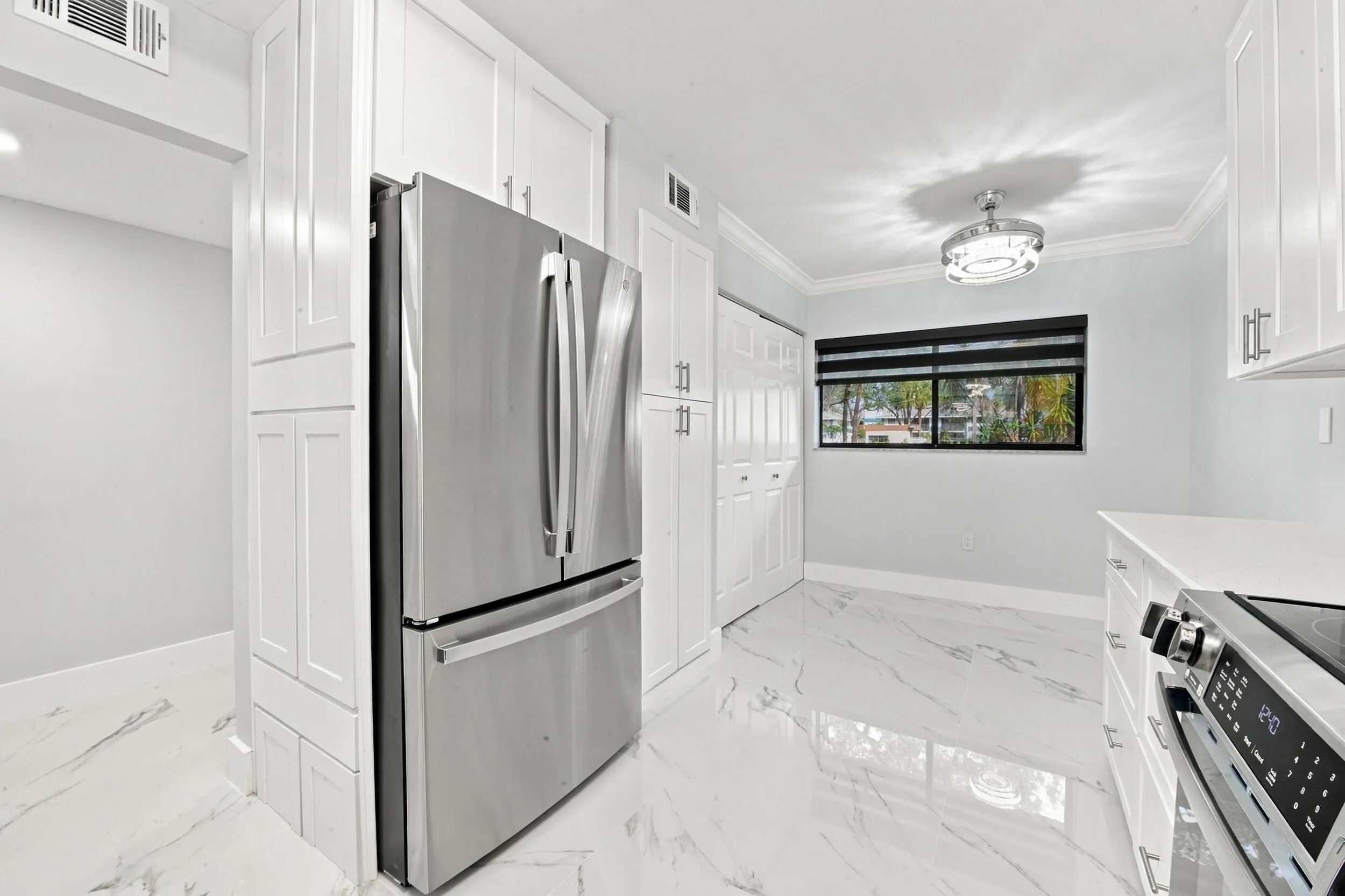 15324 LAKES OF DELRAY Boulevard #105