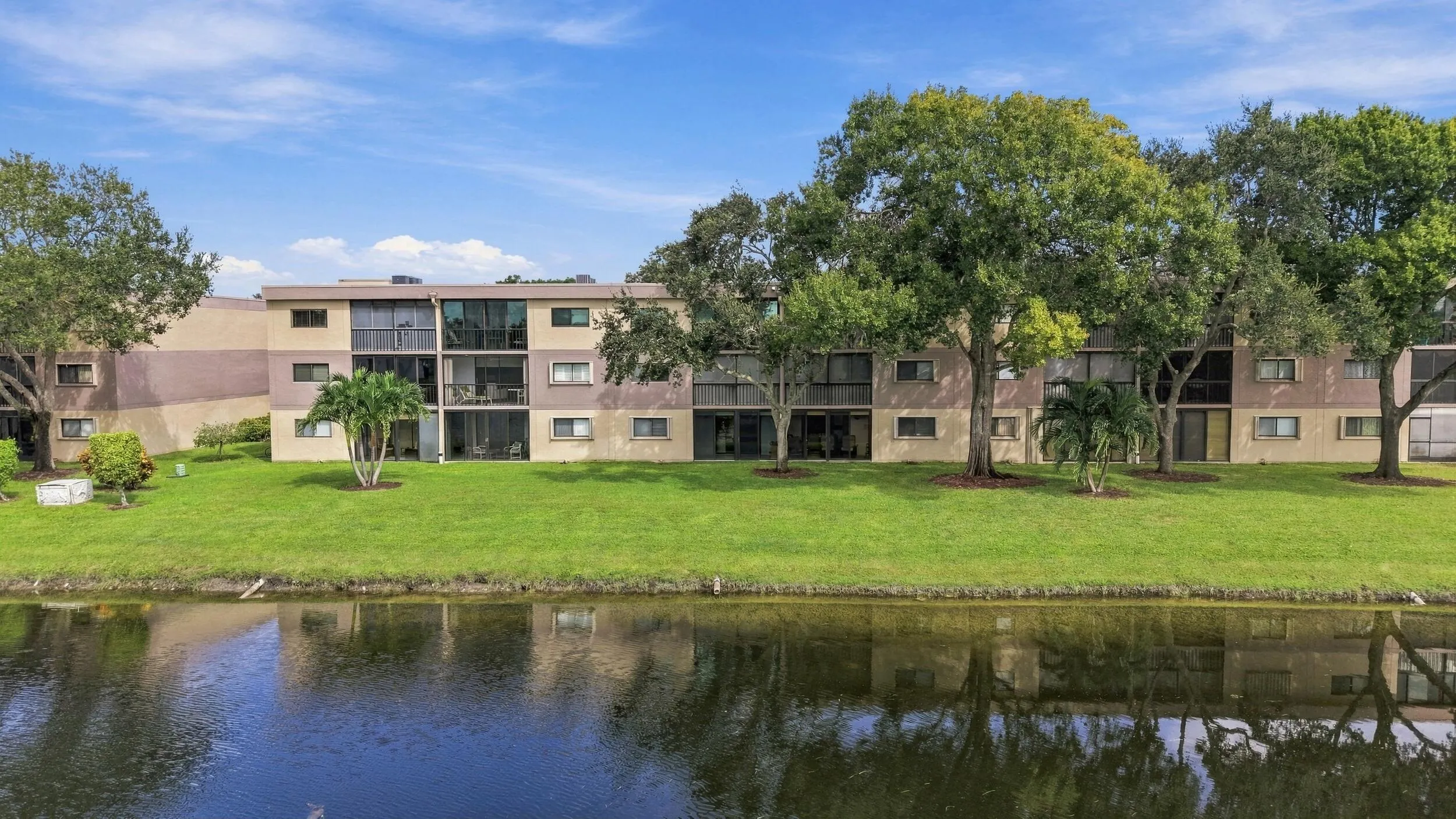 15324 LAKES OF DELRAY Boulevard #105
