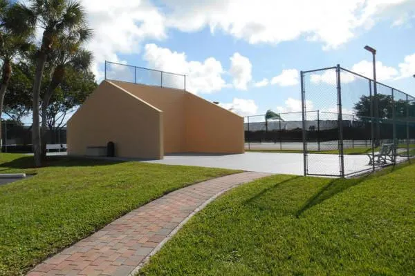 15324 LAKES OF DELRAY Boulevard #105