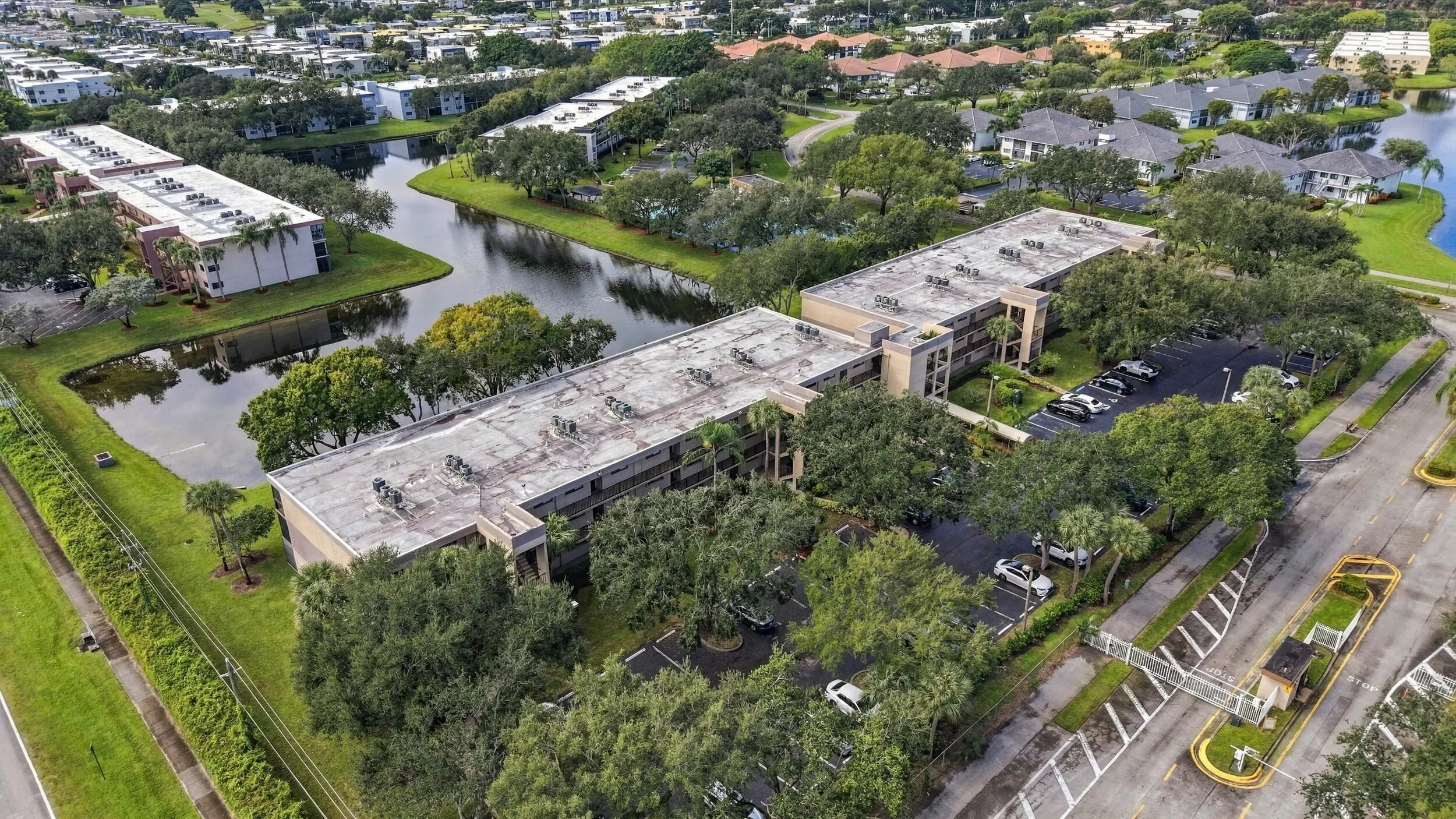 15324 LAKES OF DELRAY Boulevard #105
