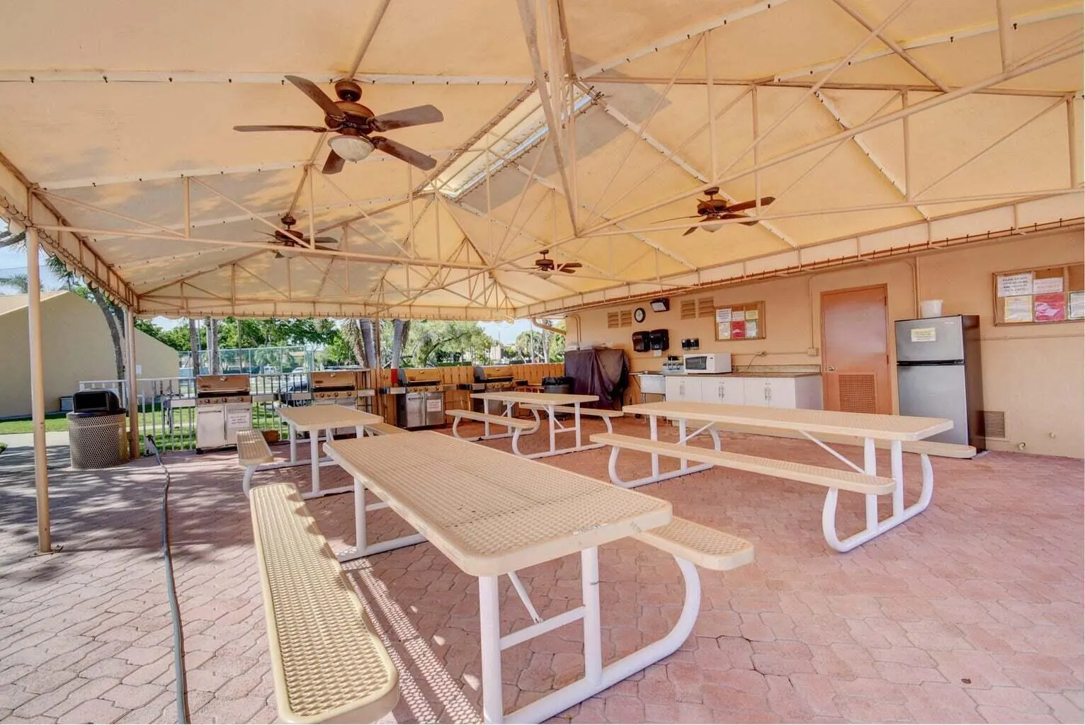15324 LAKES OF DELRAY Boulevard #105