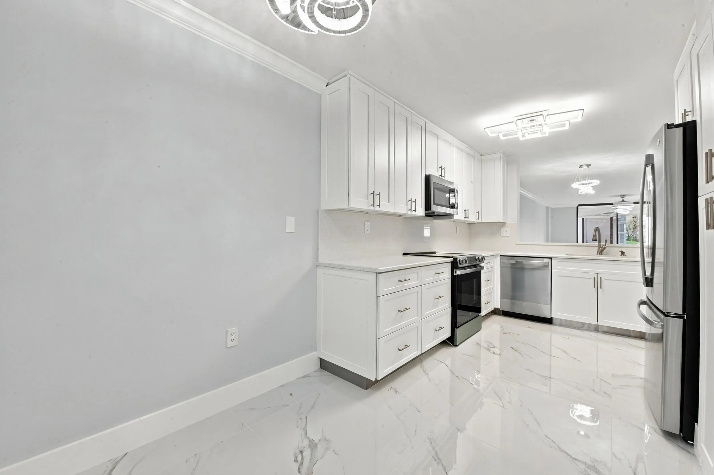 15324 LAKES OF DELRAY Boulevard #105