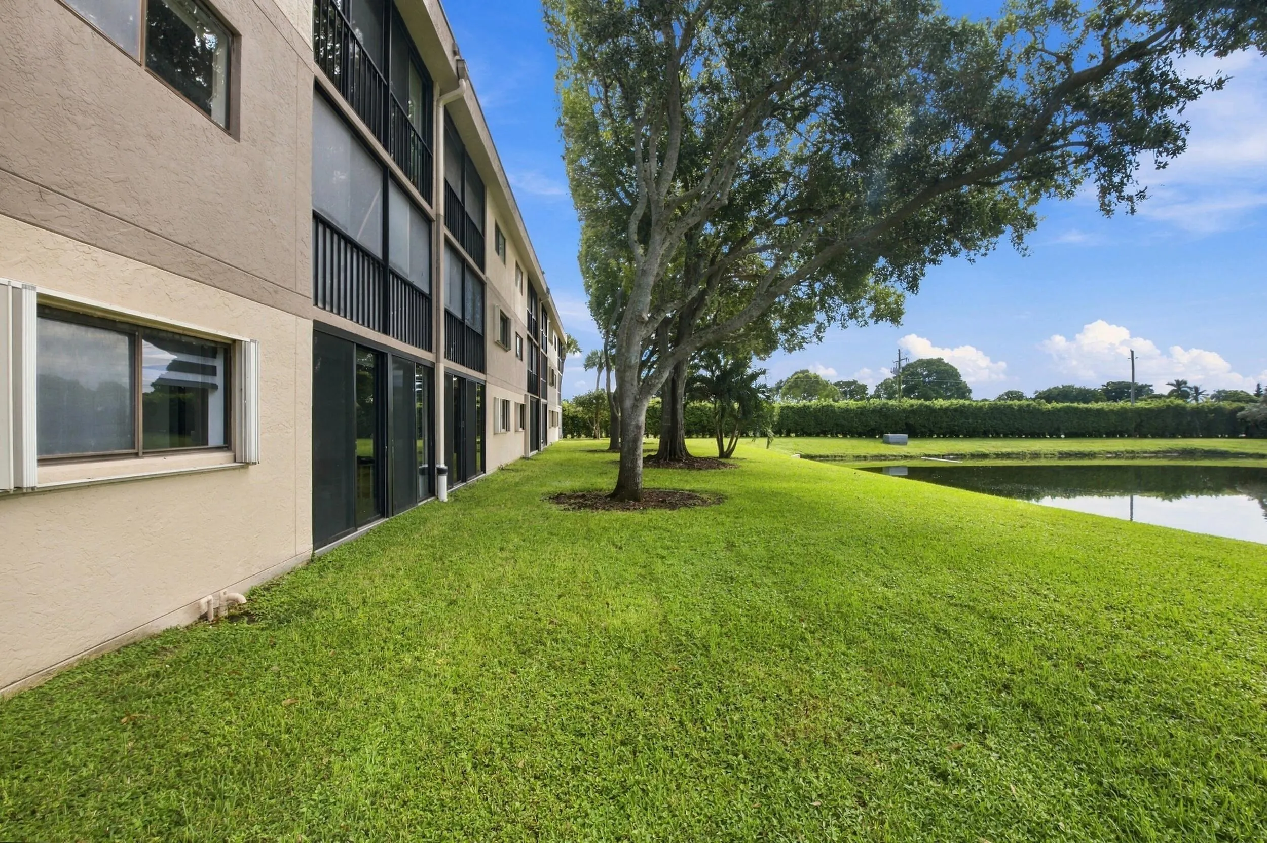 15324 LAKES OF DELRAY Boulevard #105
