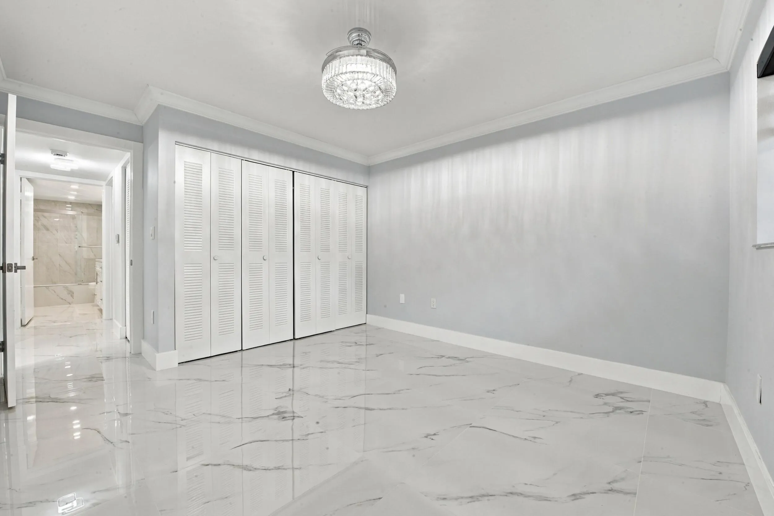 15324 LAKES OF DELRAY Boulevard #105
