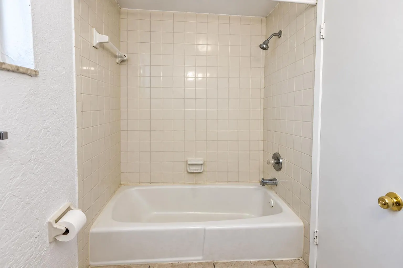 240 Croton Avenue #109