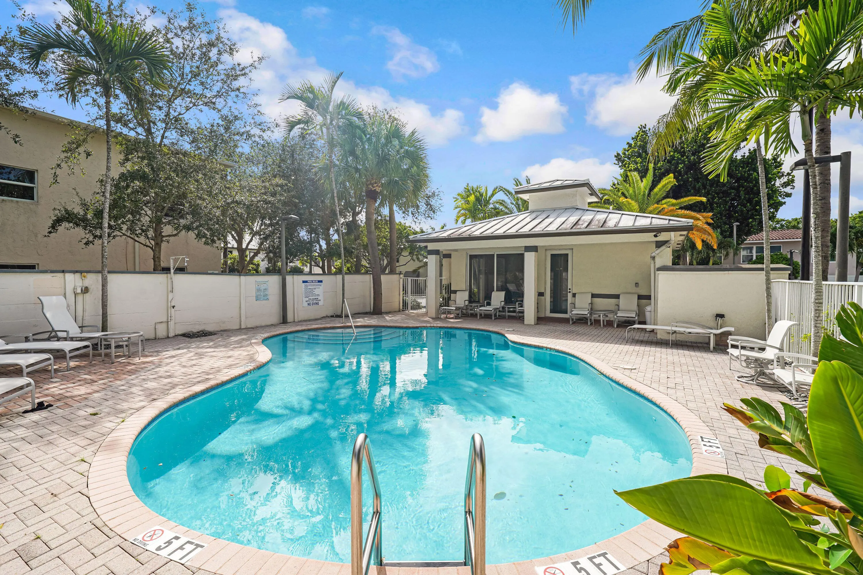 131 SE 7TH Way #131
