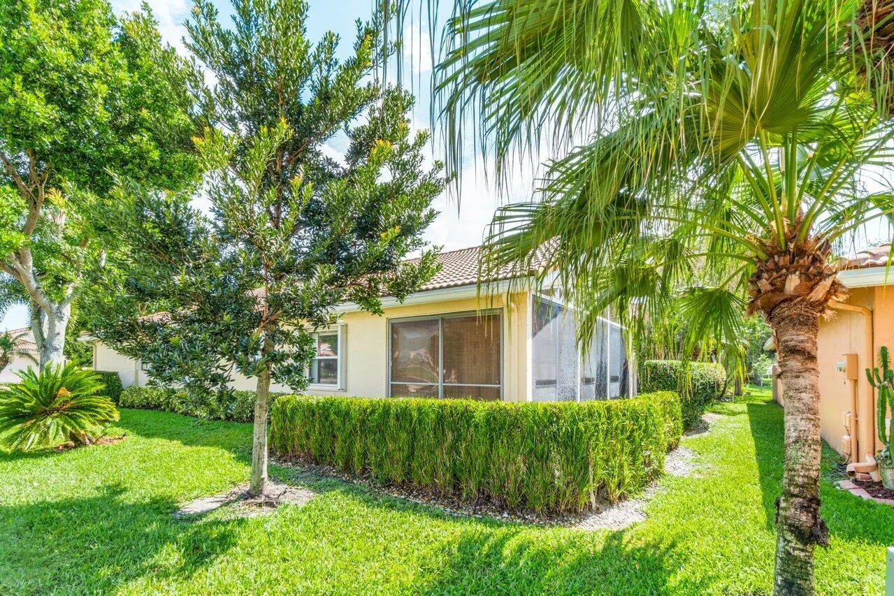 7394 MODENA Drive