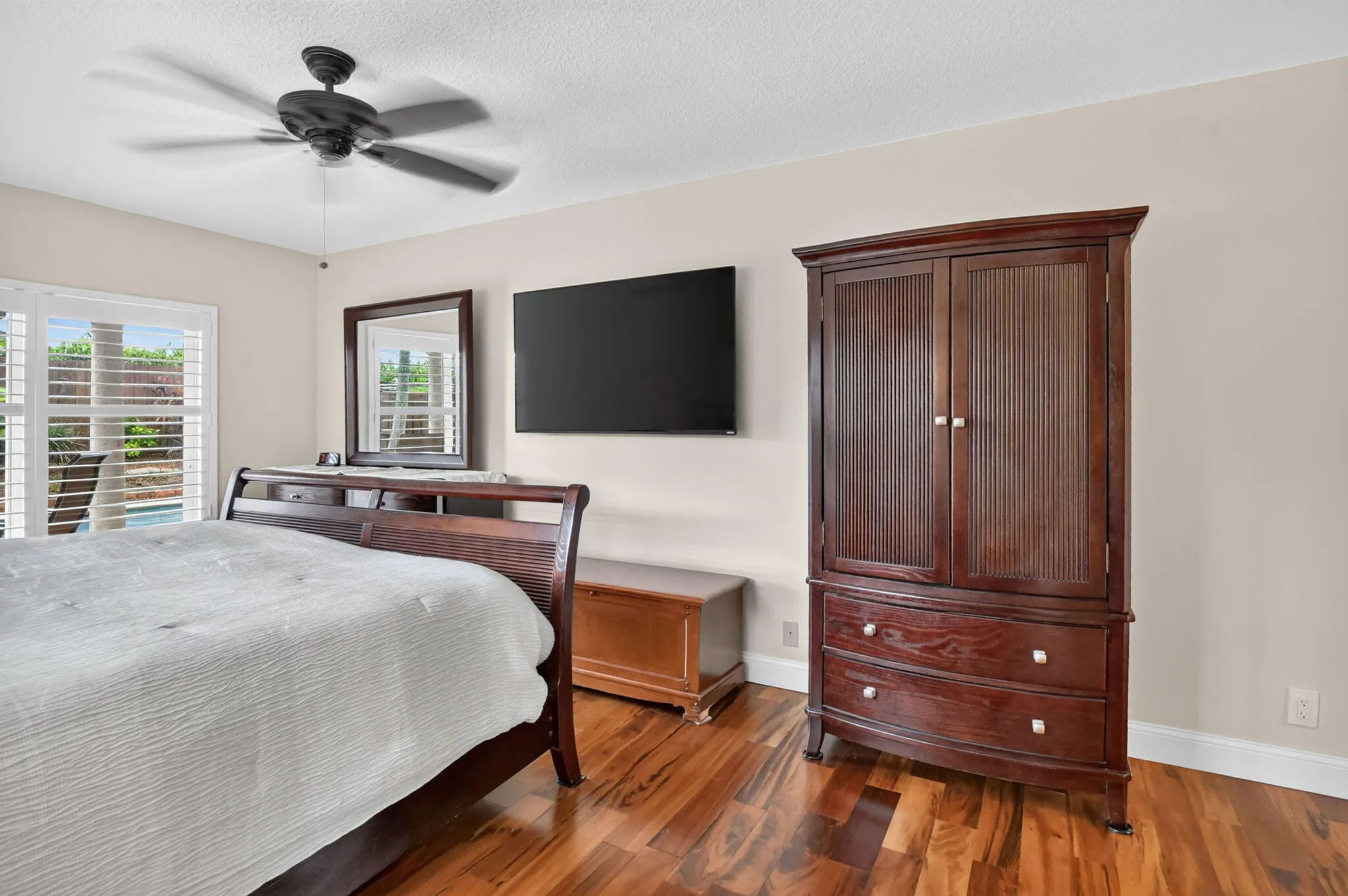6928 Calle Del Paz S