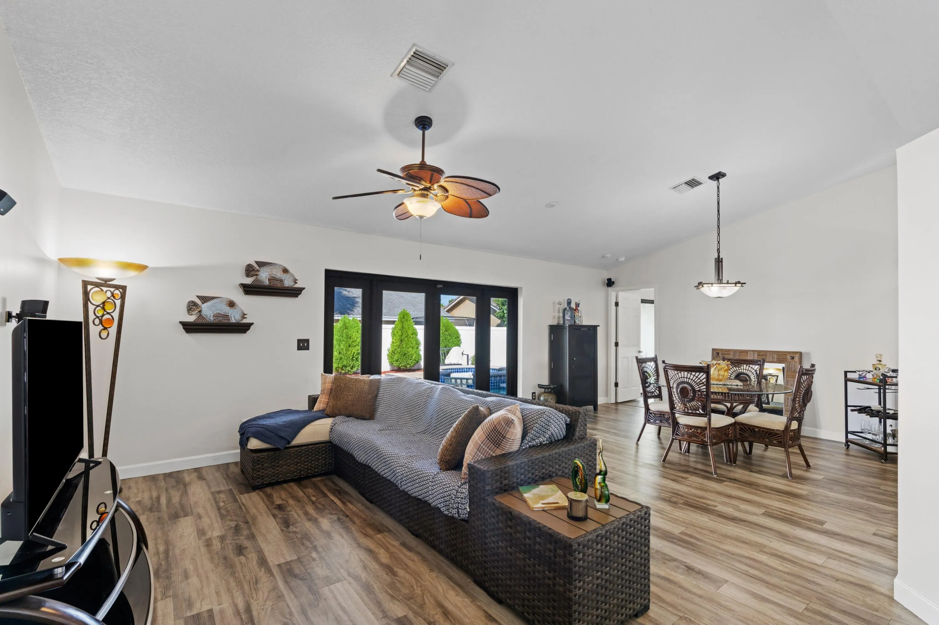 7969 W COUNTRY CLUB Boulevard
