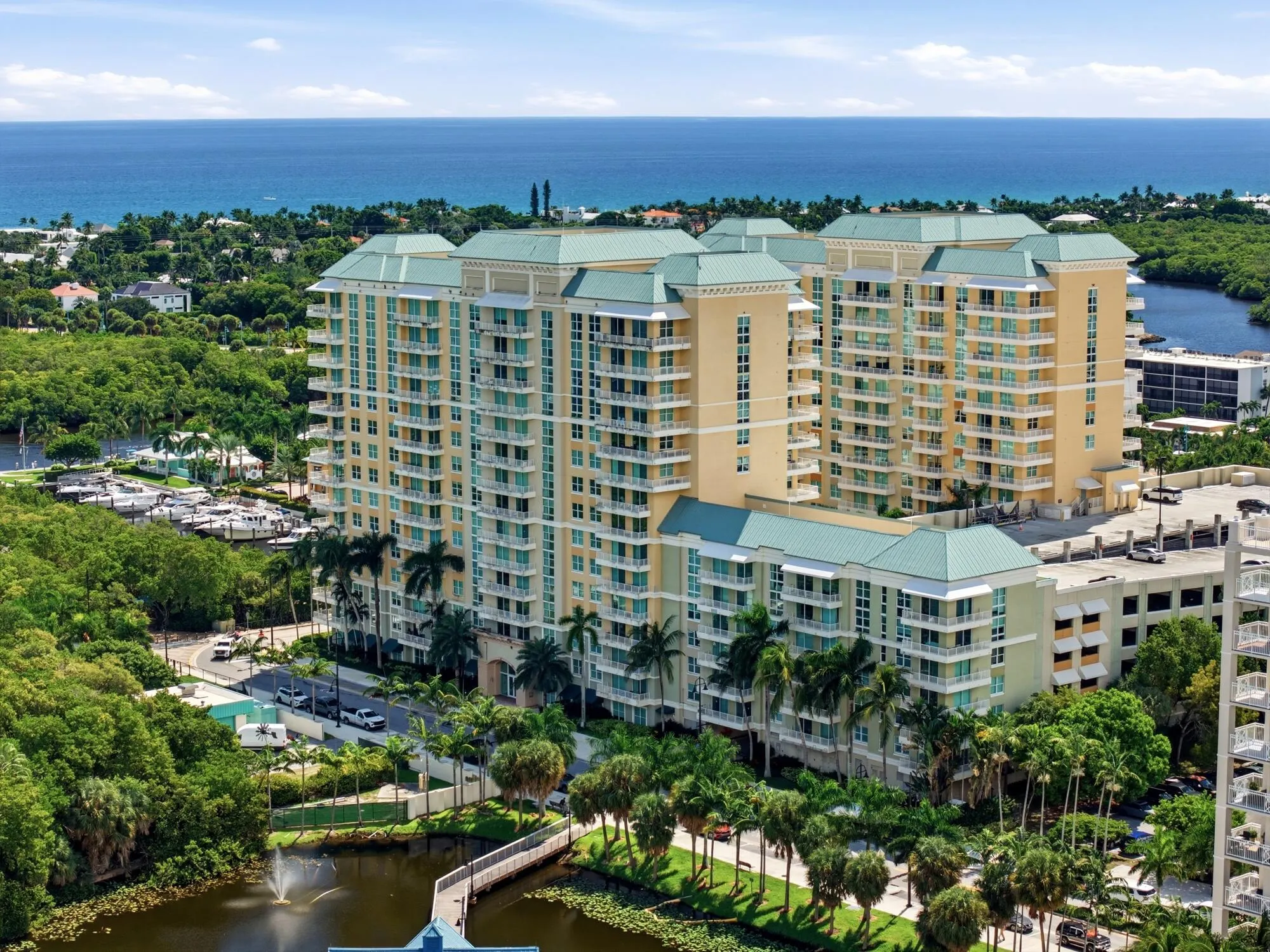 700 E Boynton Beach Boulevard