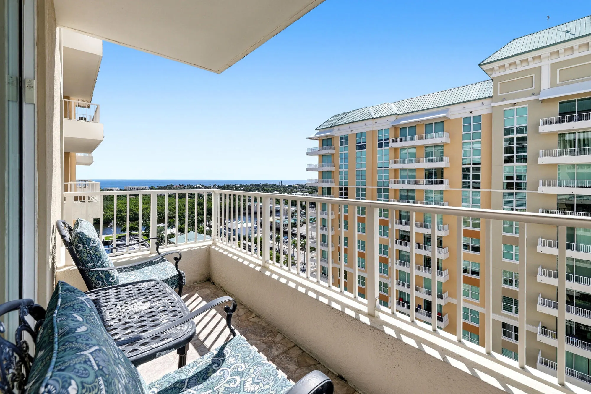 700 E Boynton Beach Boulevard
