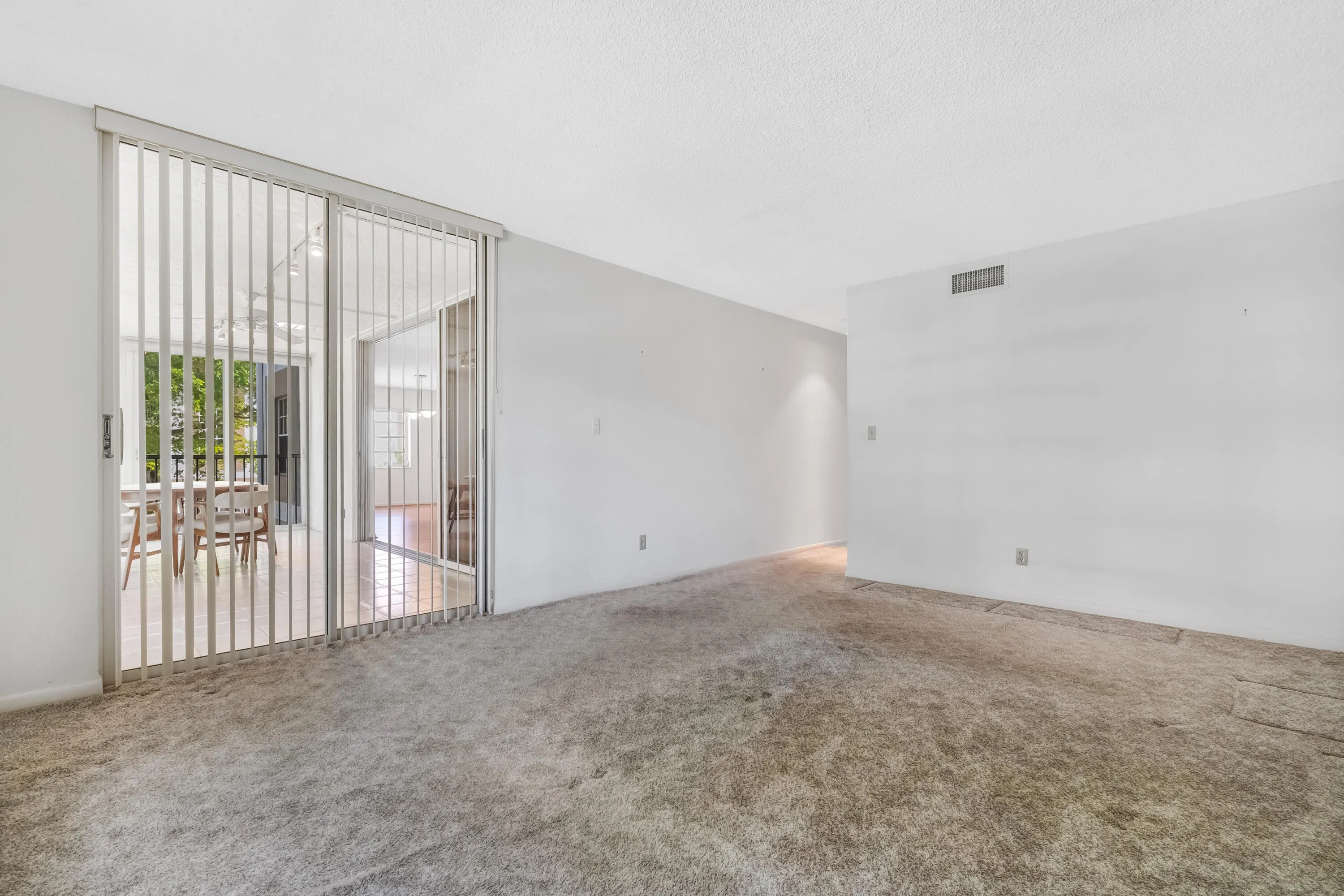 7370 Orangewood Lane ##208
