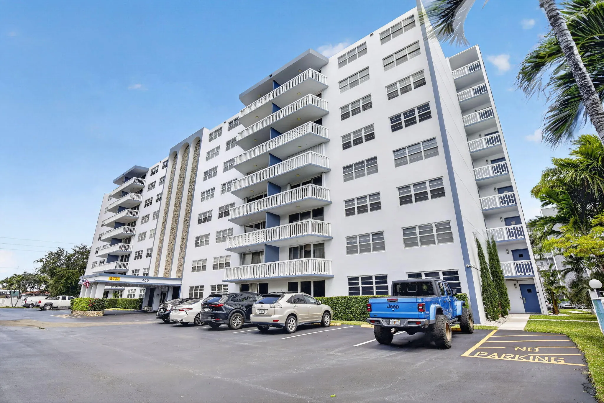 400 NE 12TH Avenue #405