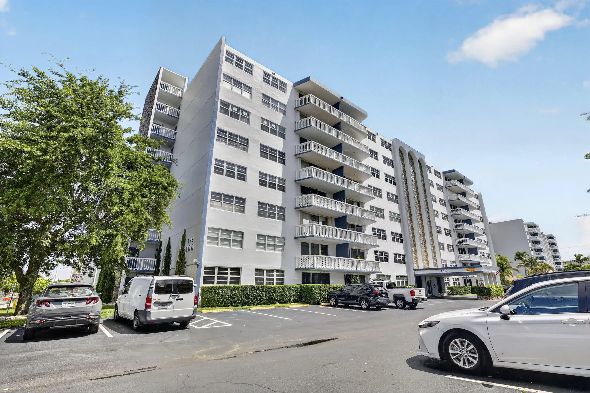 400 NE 12TH Avenue #405
