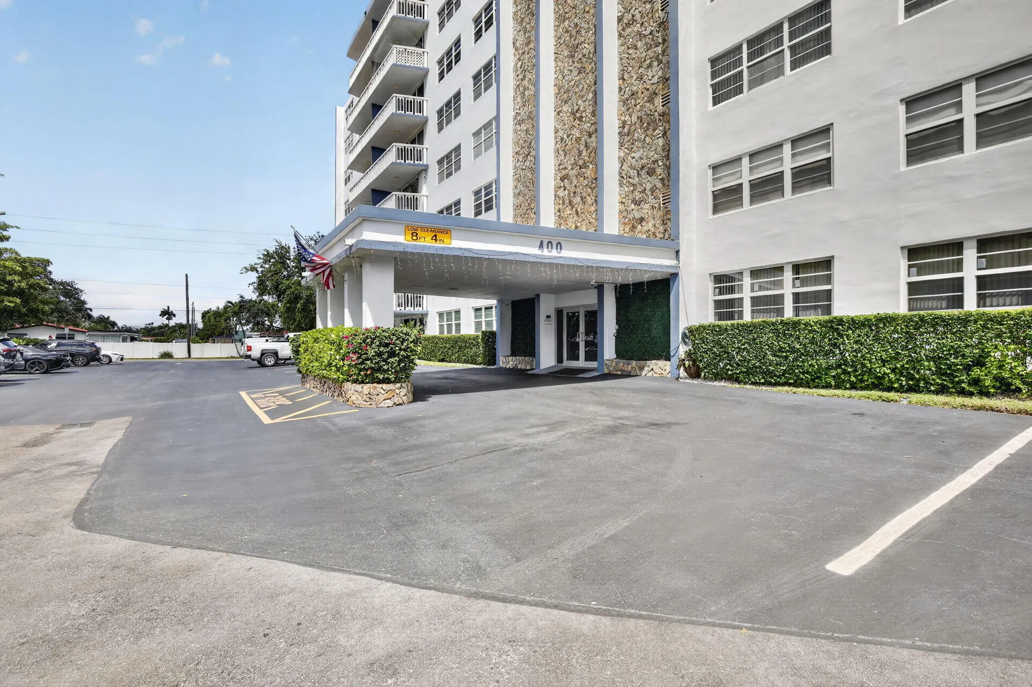 400 NE 12TH Avenue #405