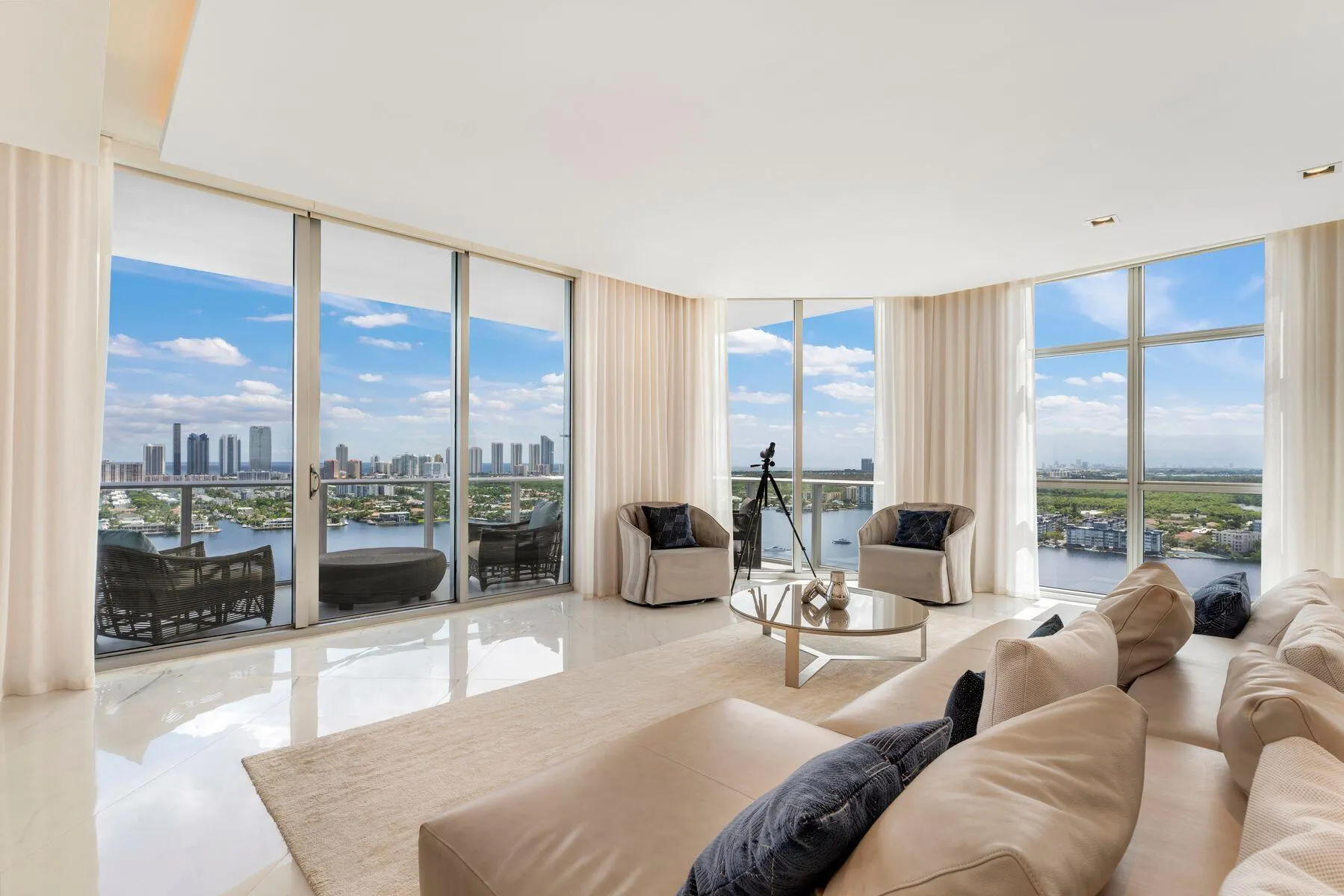 17301 BISCAYNE Boulevard #PH-7