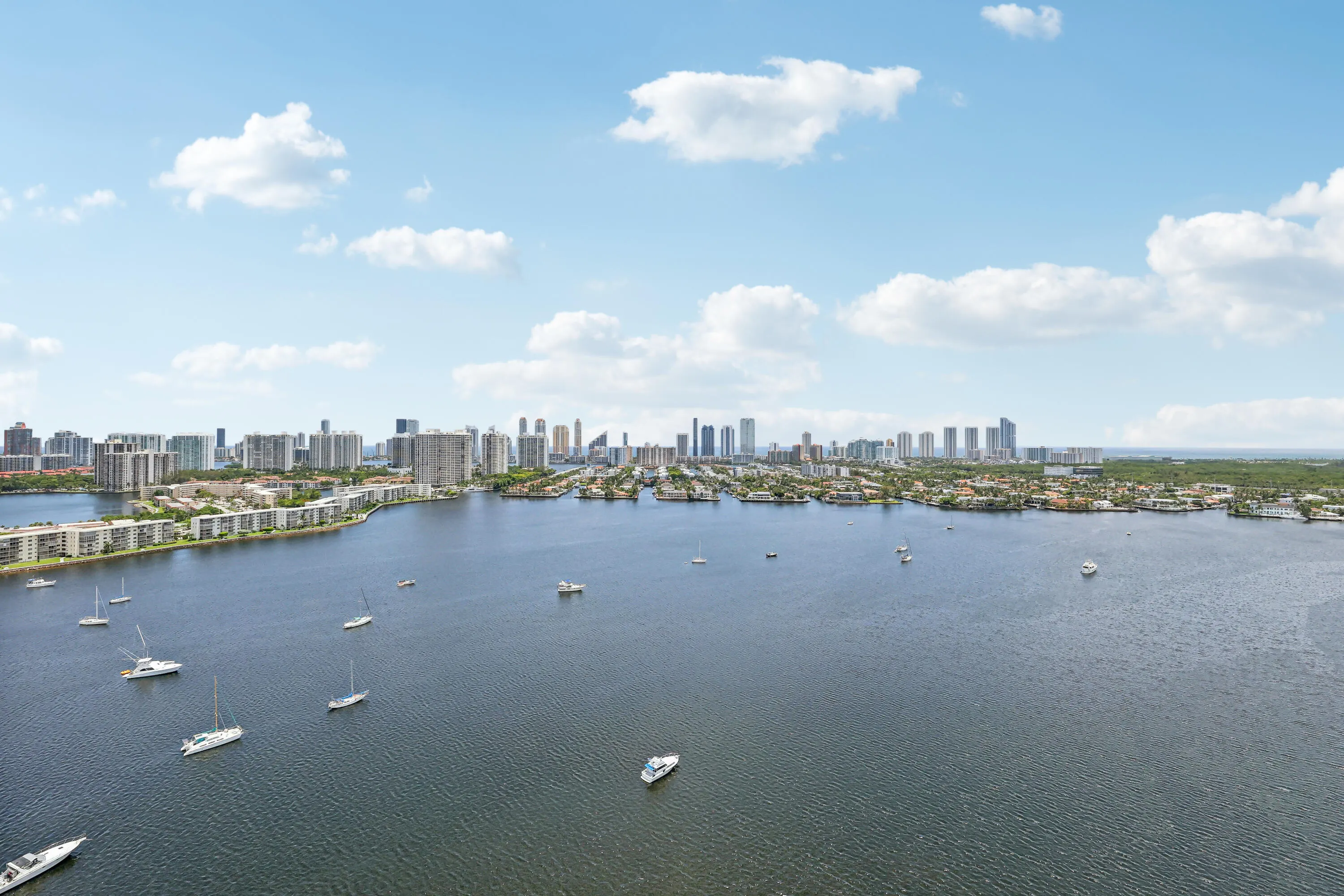 17301 BISCAYNE Boulevard #PH-7