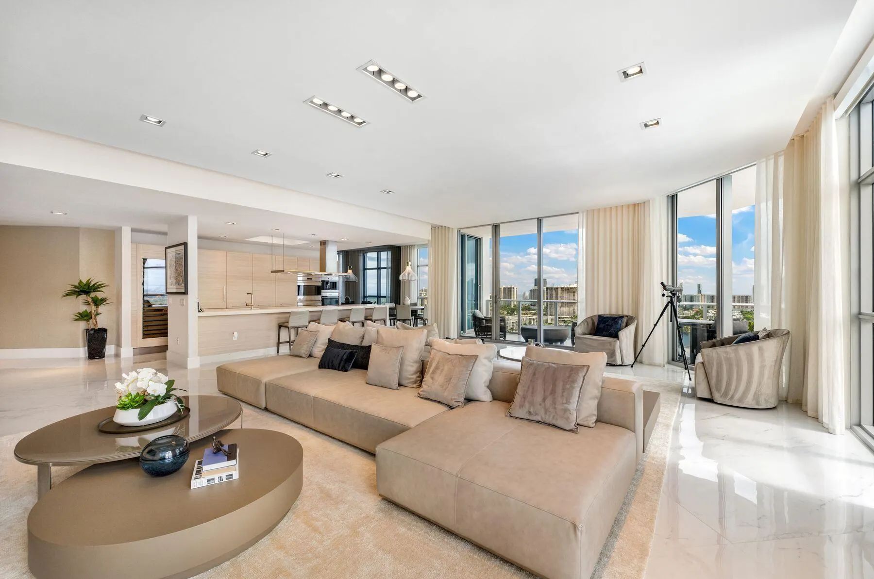 17301 BISCAYNE Boulevard #PH-7